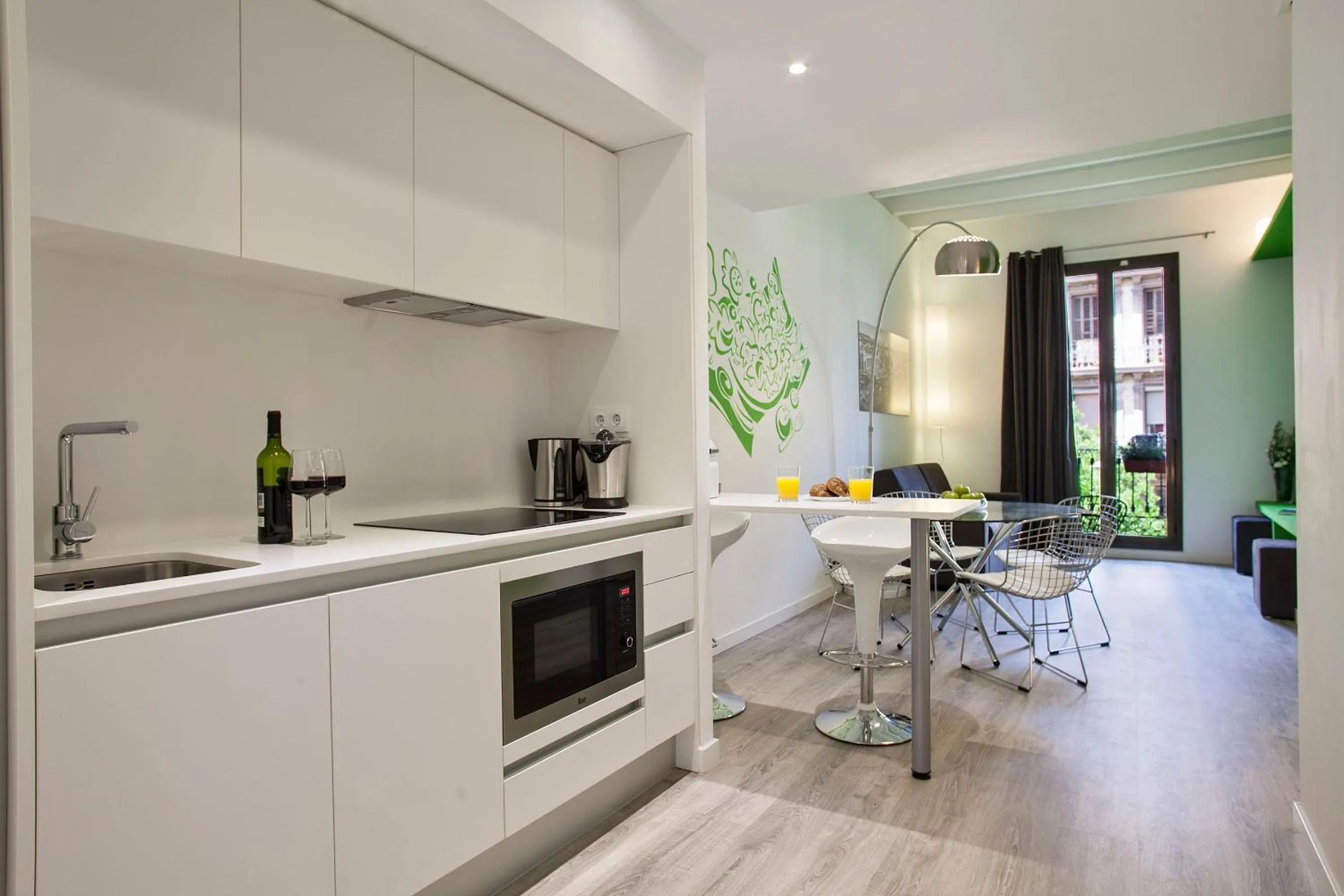 Kitchen or kitchenette in Habitat Apartments ADN