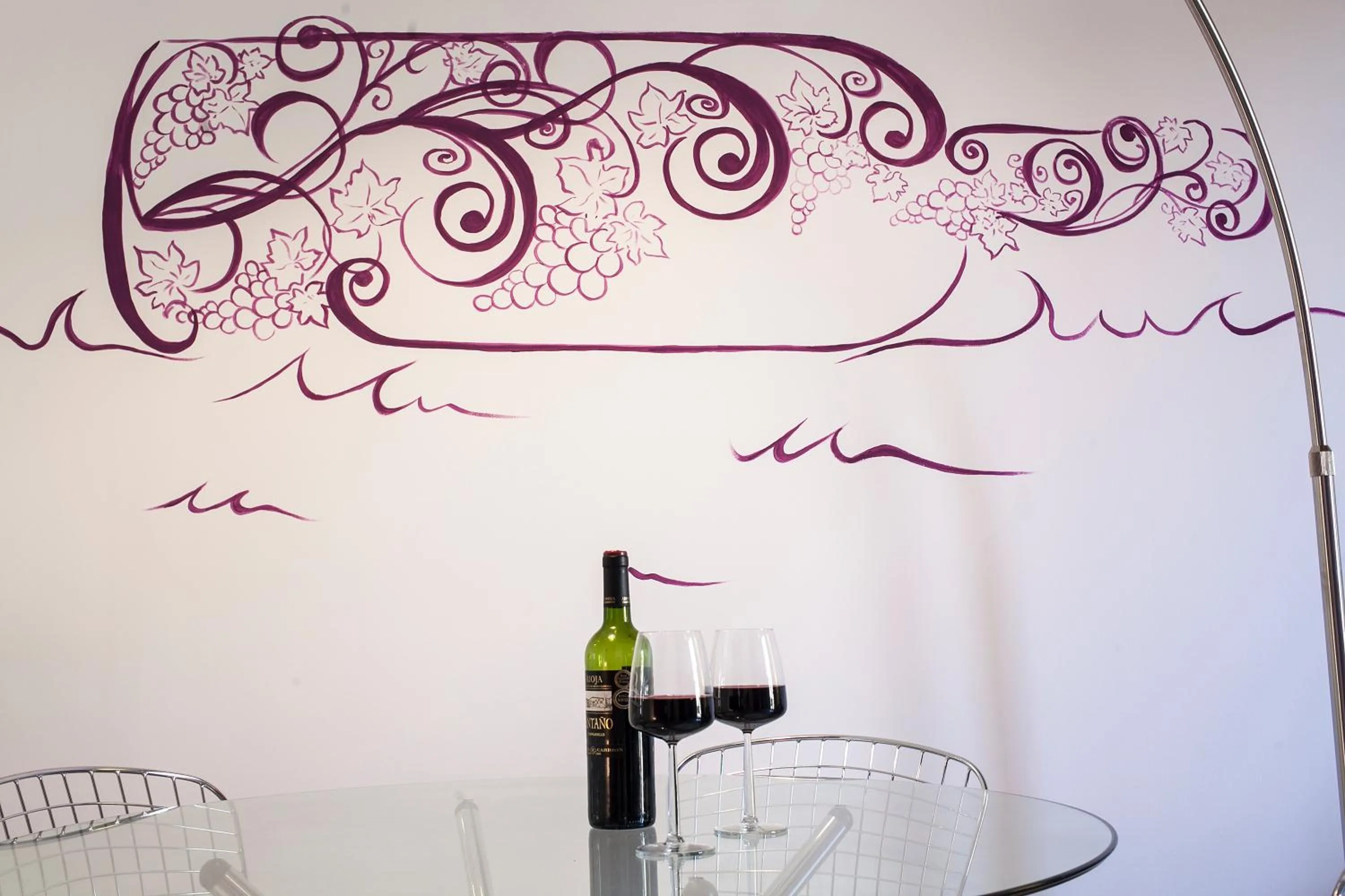 Dining area in Habitat Apartments ADN