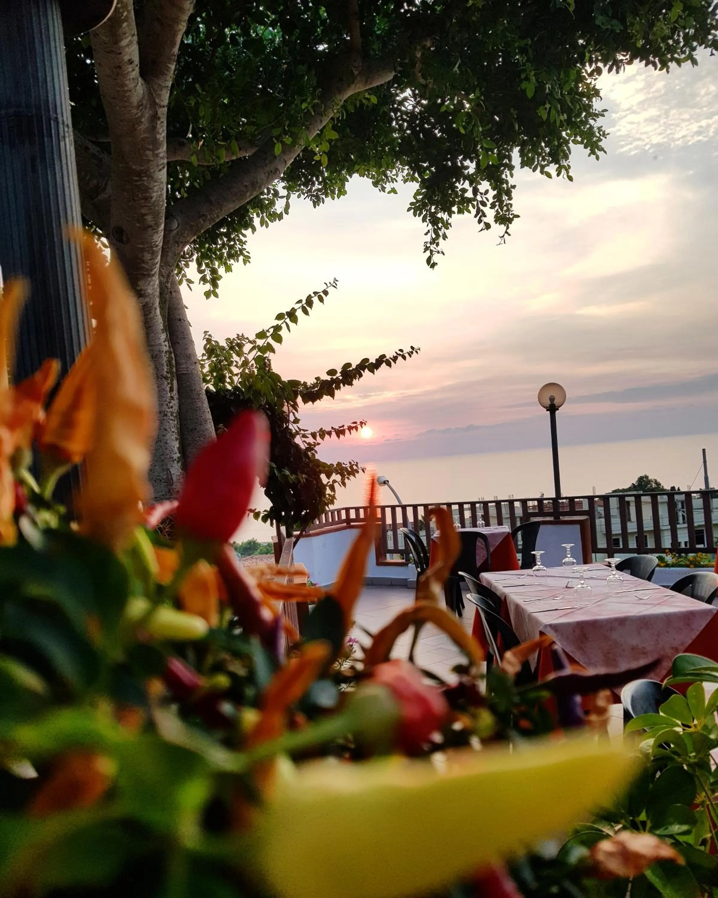 Balcony/Terrace in San Carlo - Terrazzo sul Mare con Ristorante e Pizzeria
