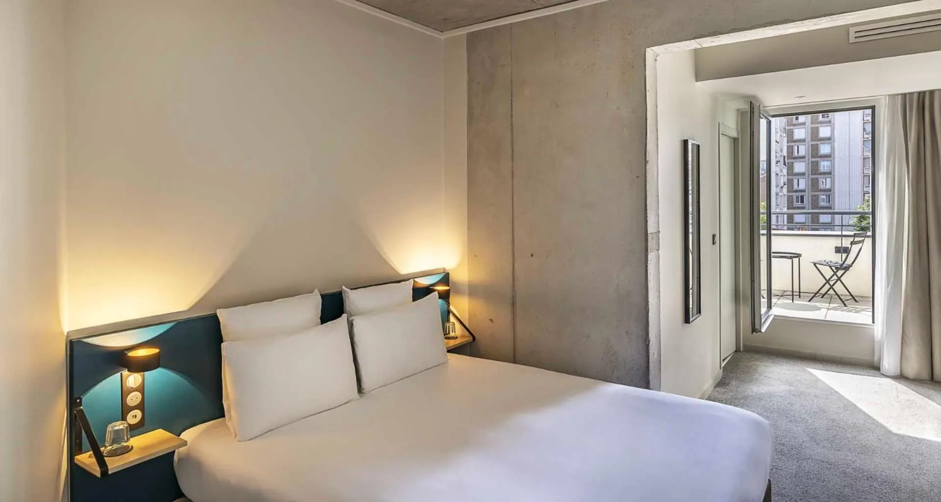 Bedroom, Bed in Best Western 11BAUER Paris Saint-Ouen