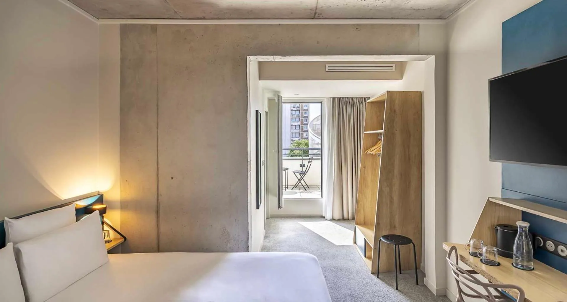 Bedroom, Bed in Best Western 11BAUER Paris Saint-Ouen