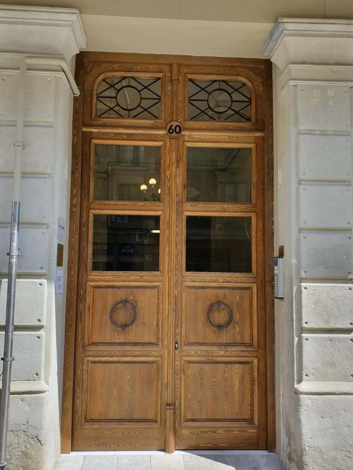 Facade/entrance in Casa Balmes