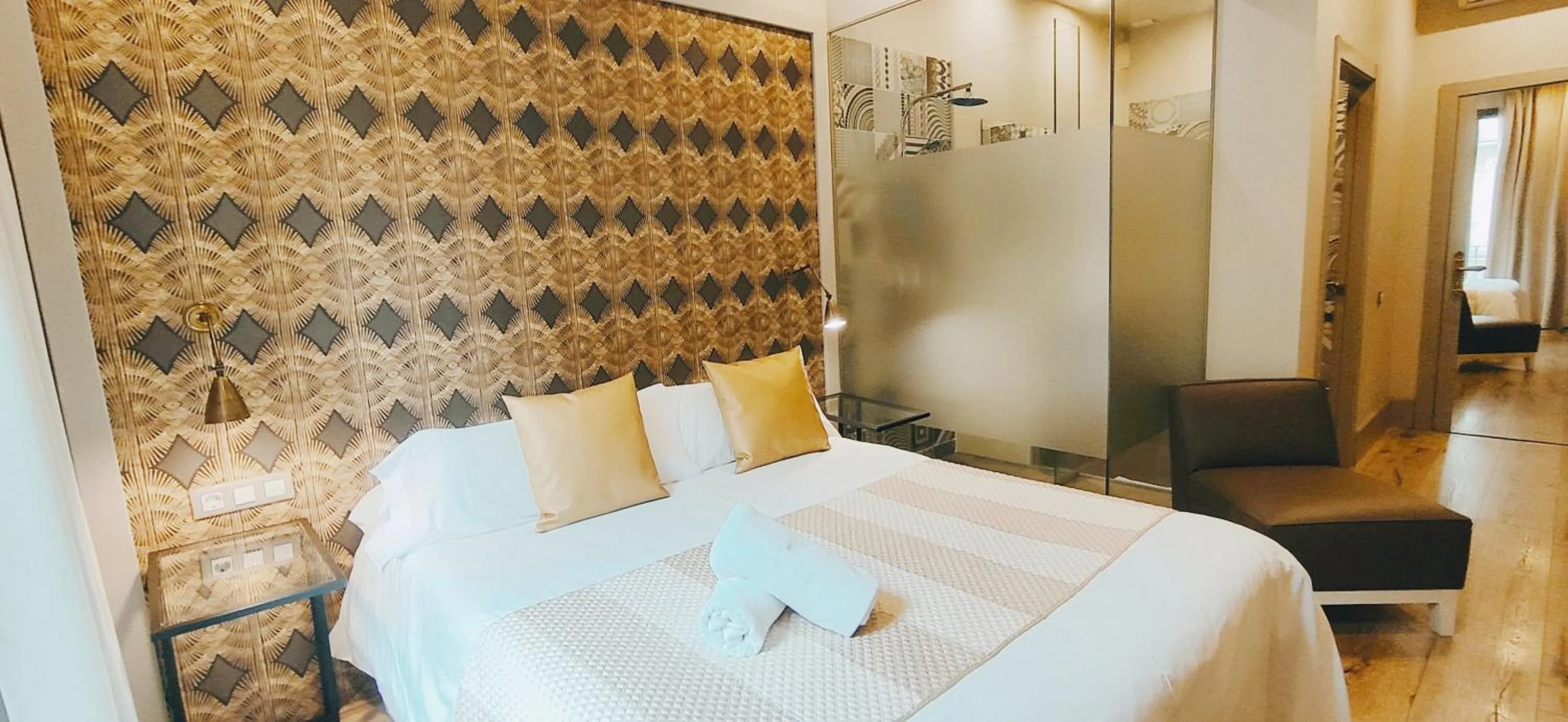 Photo of the whole room, Bed in Casa Balmes