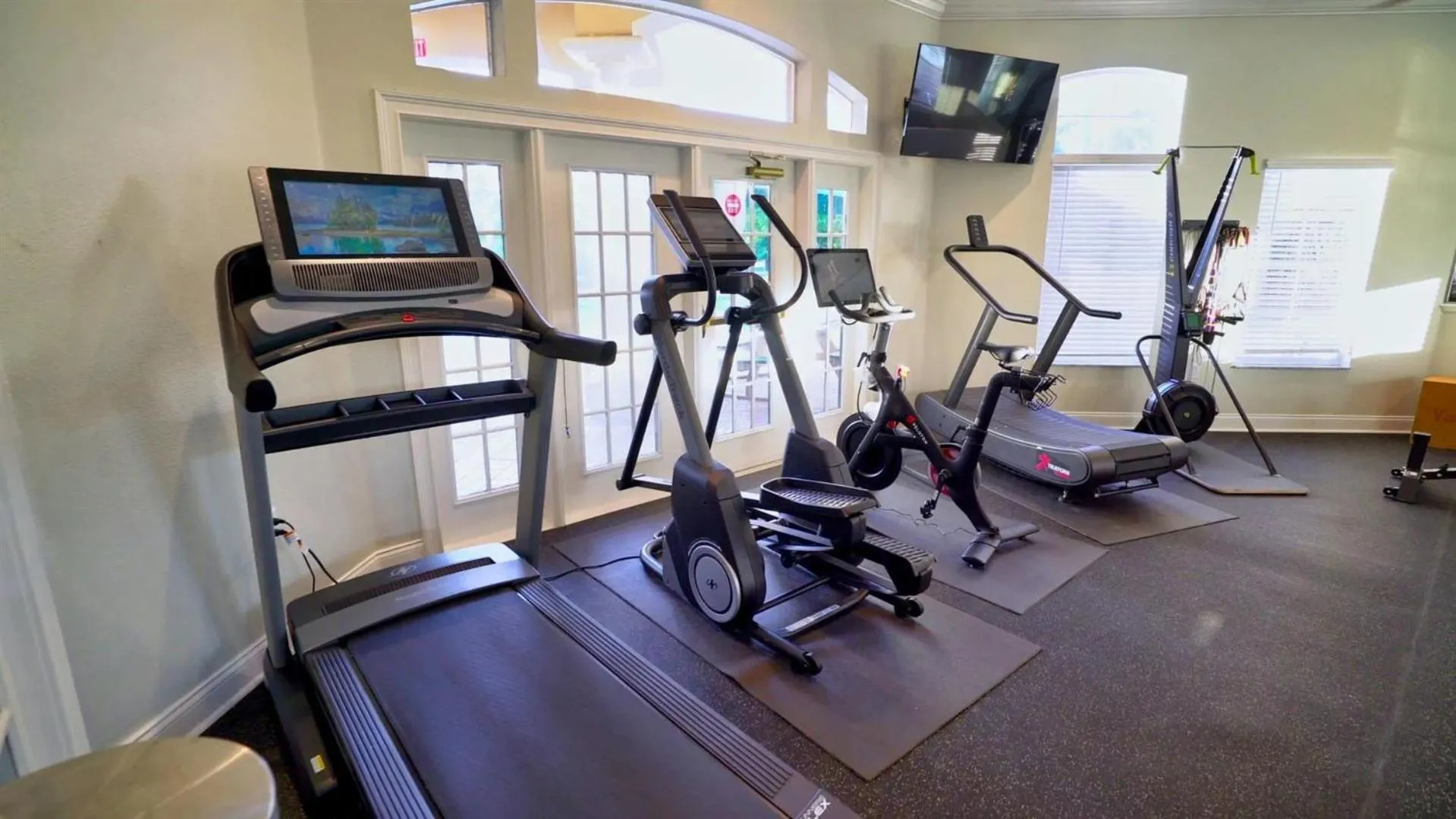 Fitness centre/facilities in 8569 Crystal Cove