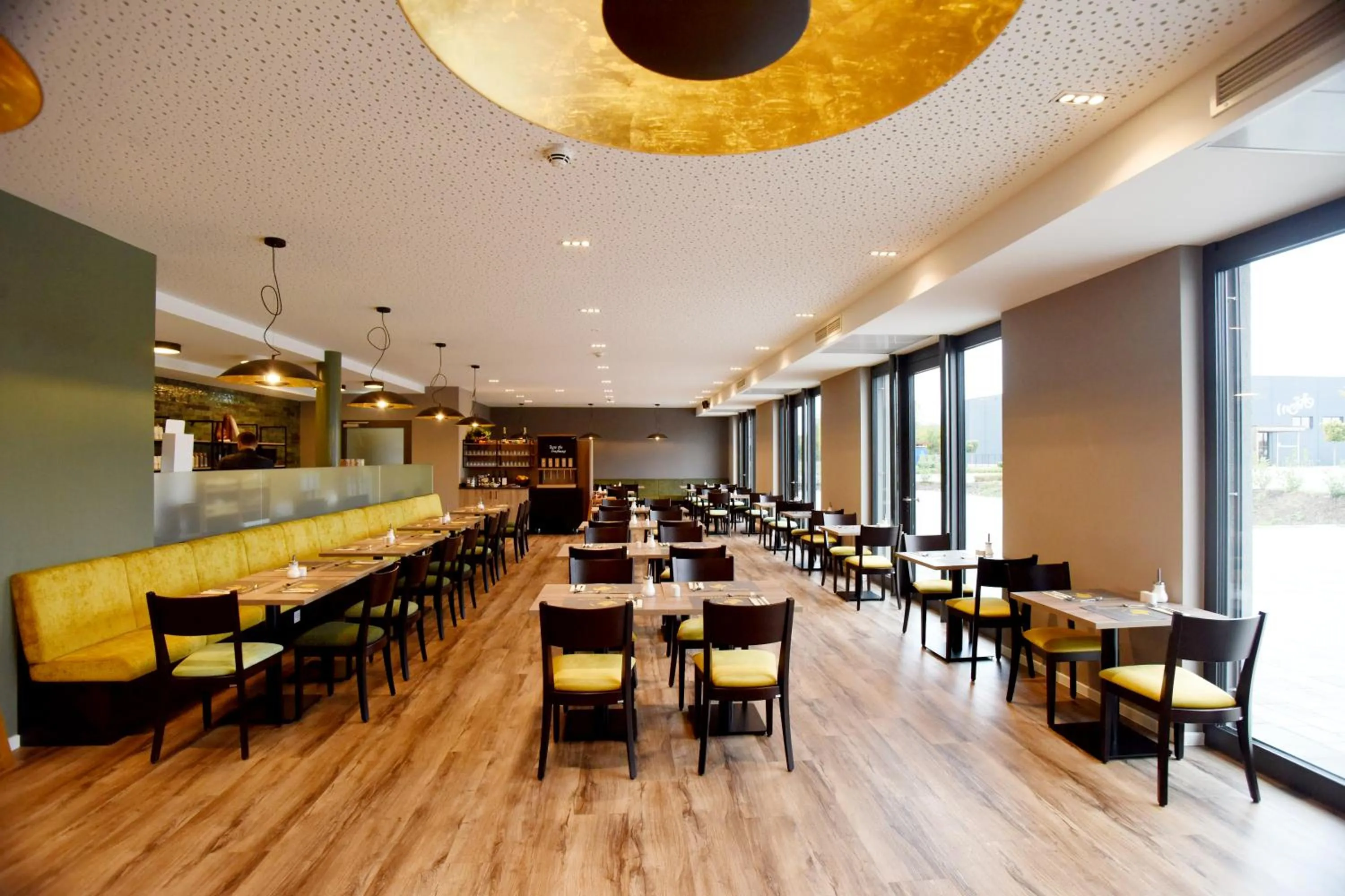 Restaurant/places to eat in DiMas Hotel Ettenheim - Rust