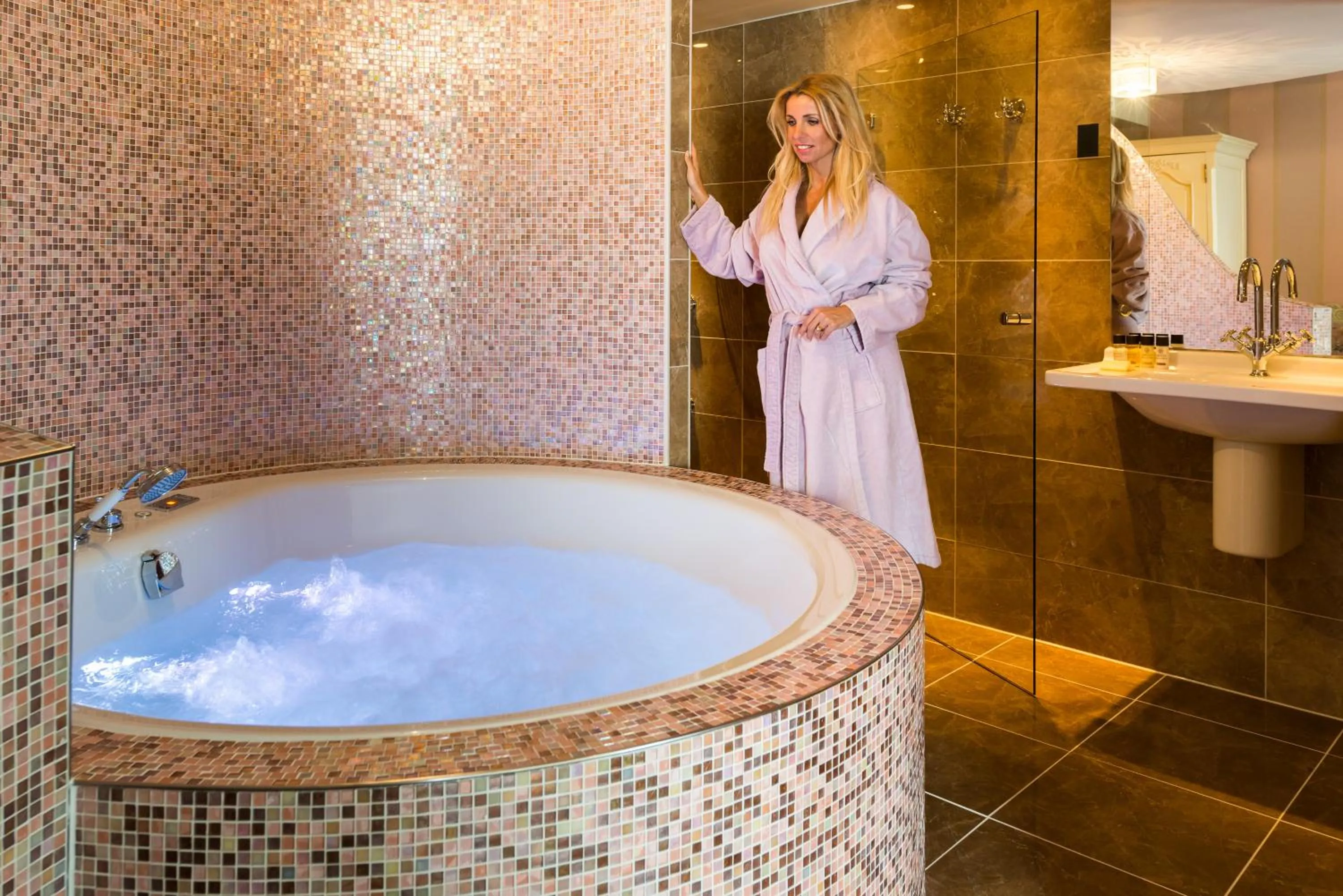 Hot Tub in Hotel ReeHorst