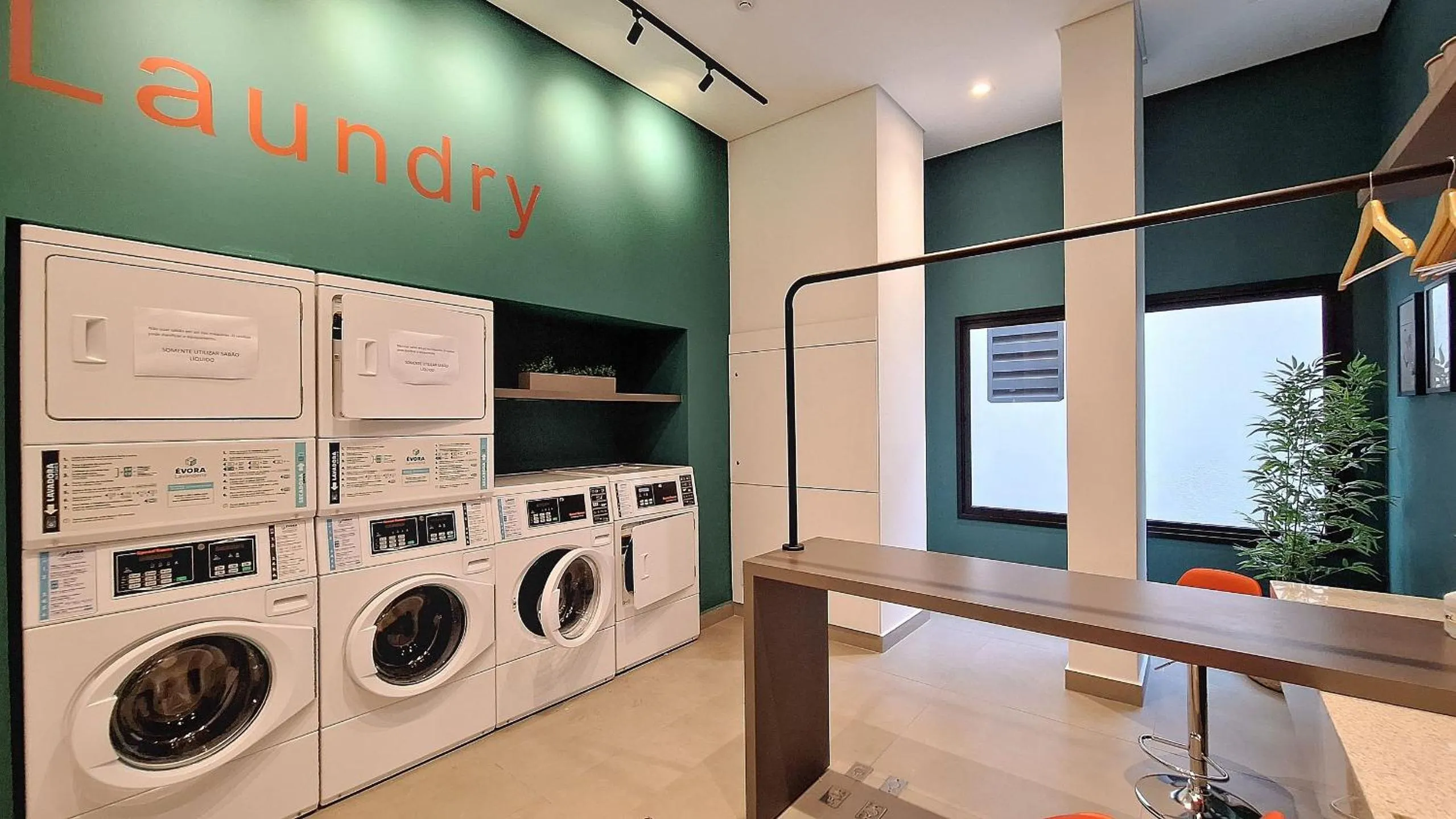 Area and facilities in Nex One Ministro Ferreira Alves