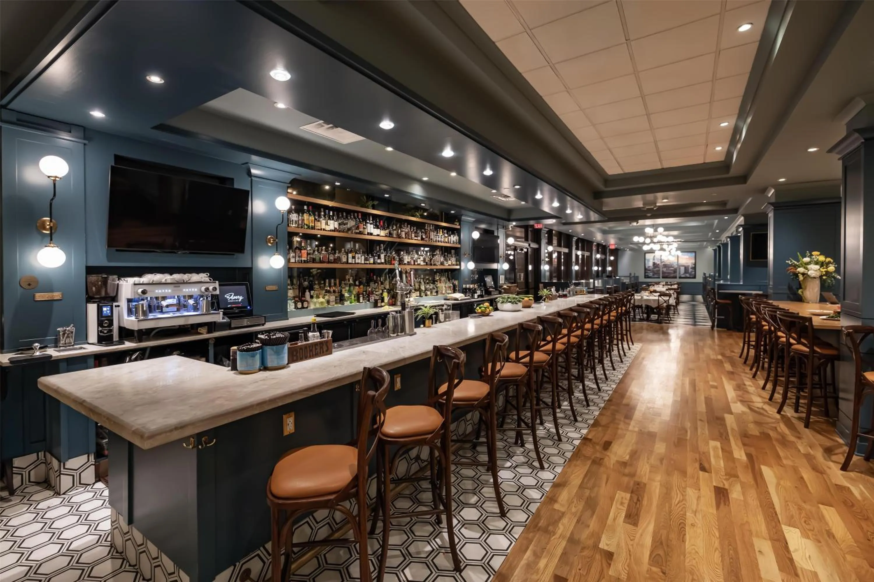 Lounge or bar in Hyatt Regency Tulsa Downtown