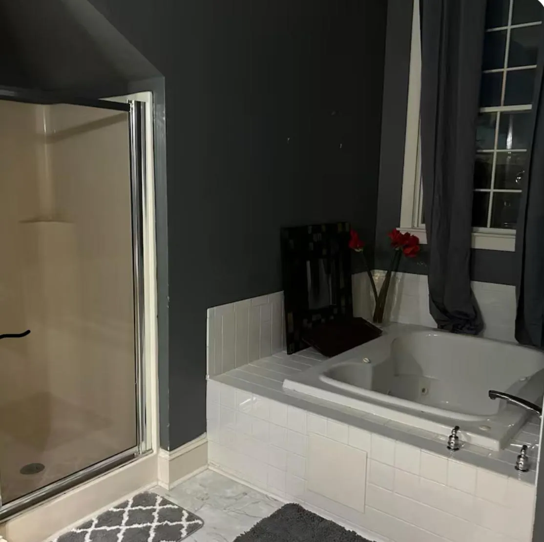 Bathroom in The Currier Inn