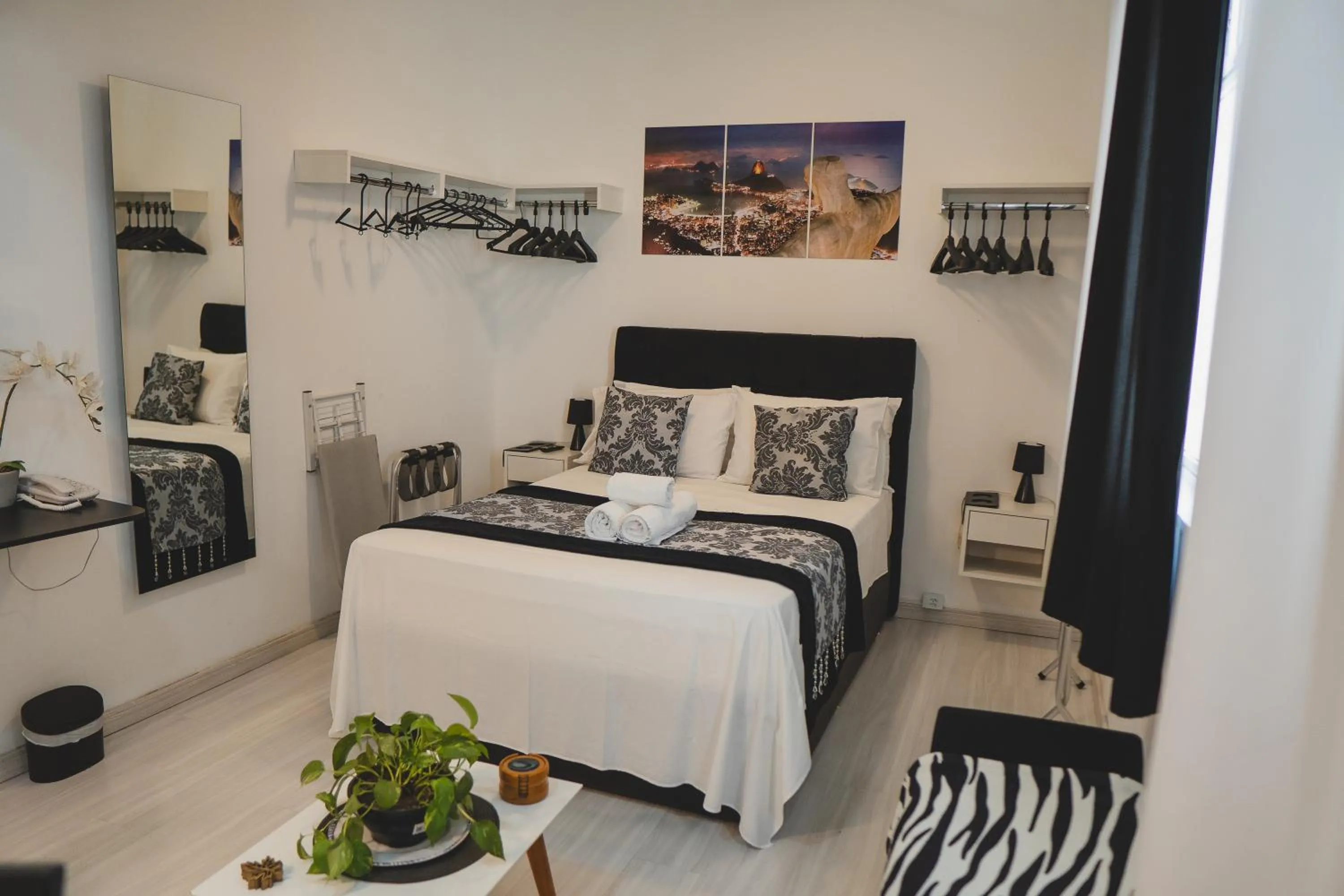 Bed in Studio Leblon