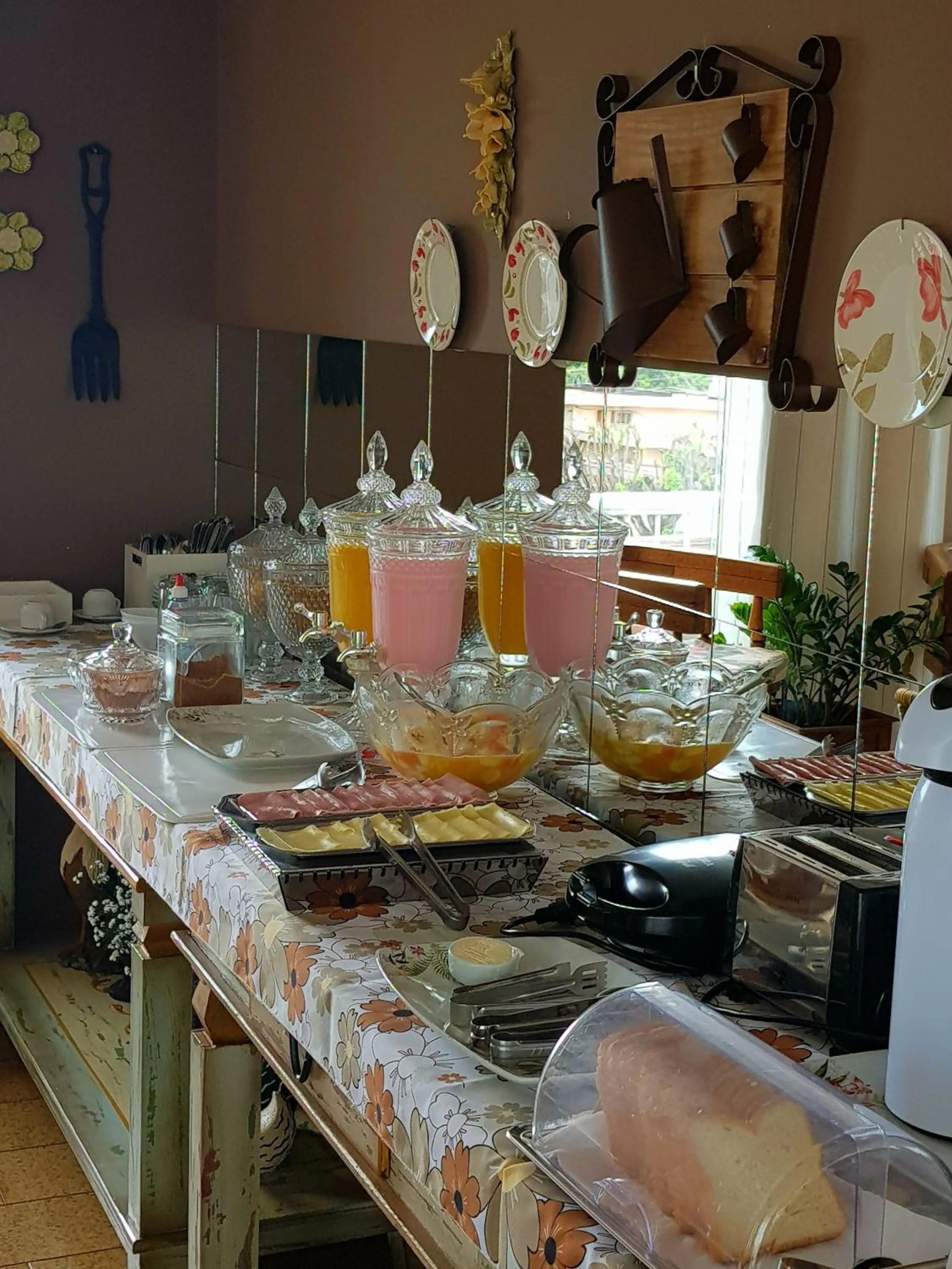 American breakfast in Pousada Cantinho DelMar