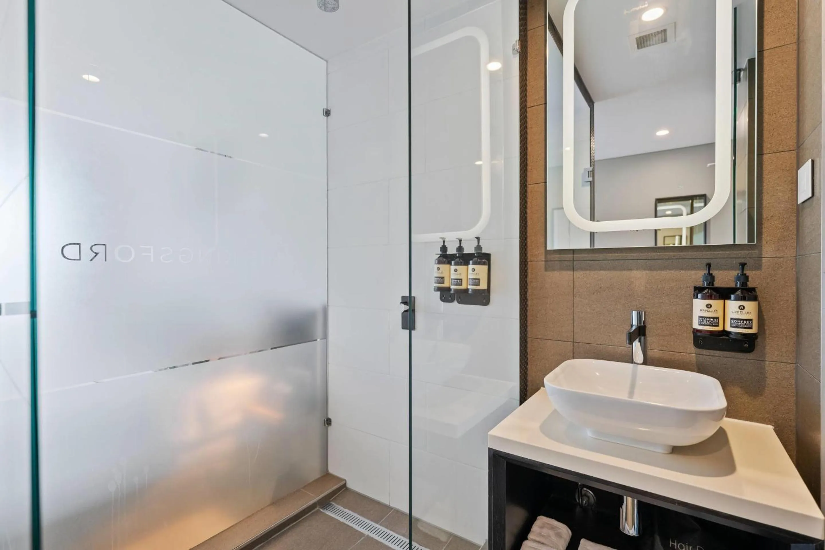 Bedroom in The Kingsford, an Ascend Collection Hotel