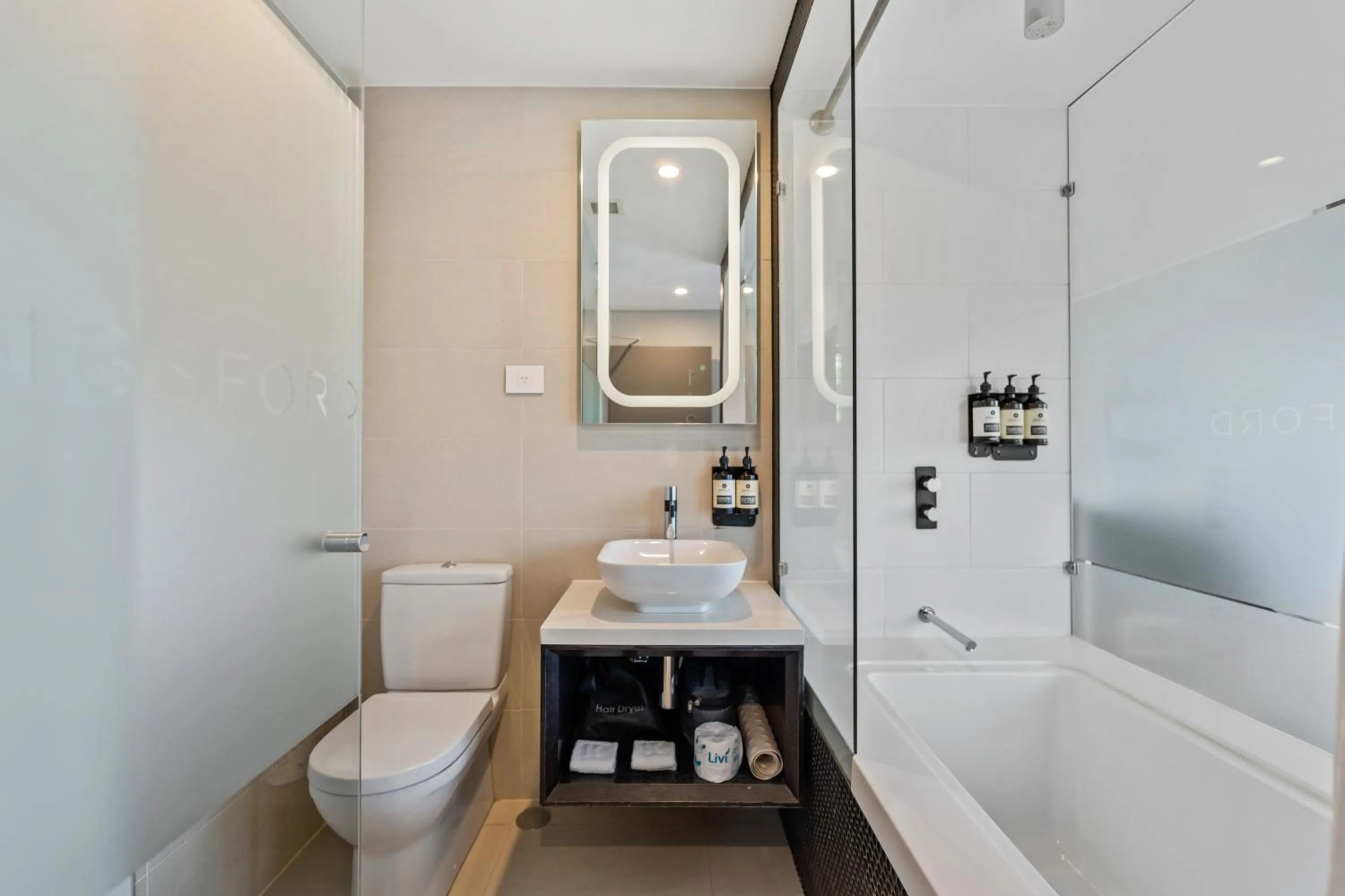 Toilet in The Kingsford, an Ascend Collection Hotel
