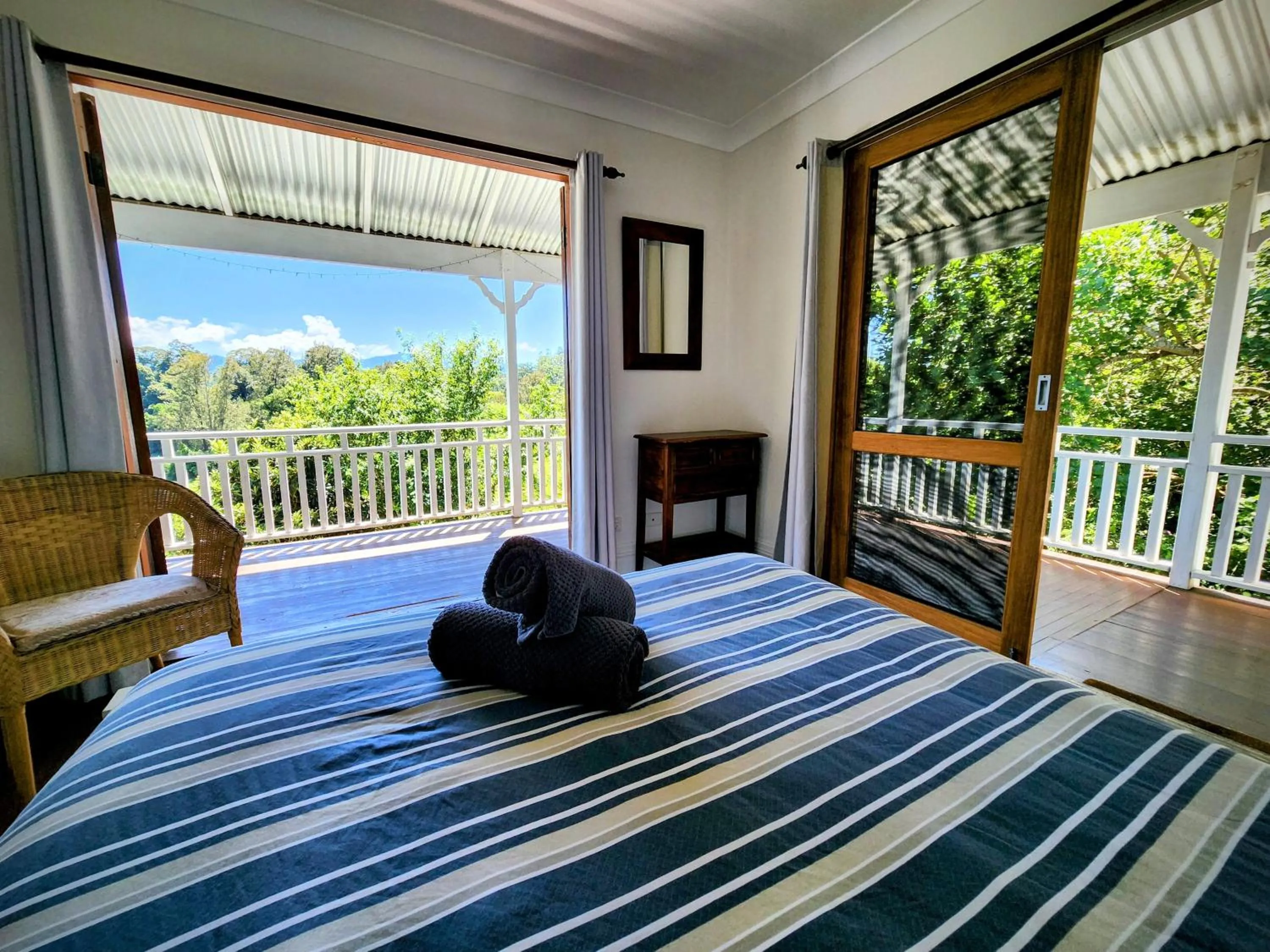 Bedroom, Bed in Bellingen Belfry Guesthouse