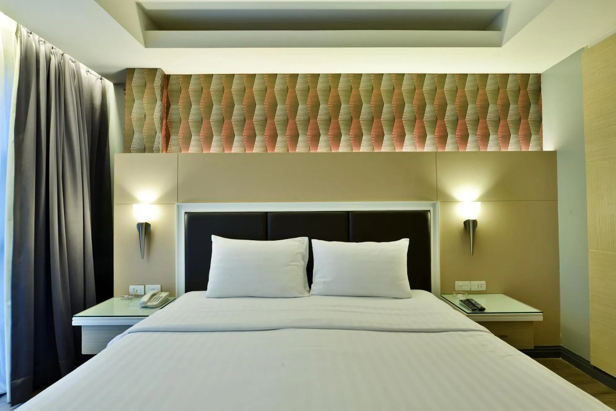 Bed in Prestige Suites Nana