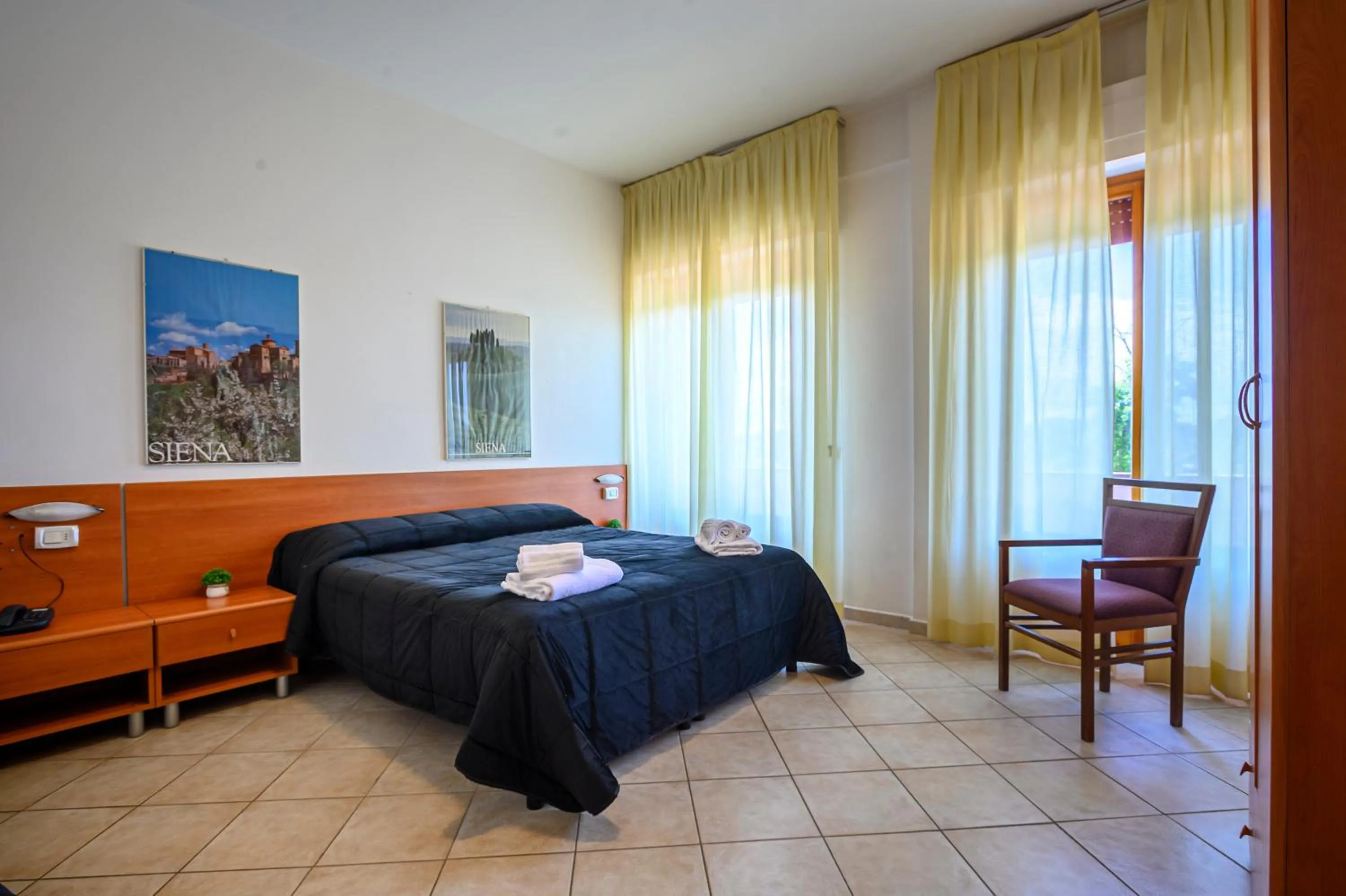 Bedroom, Bed in Hotel Vico Alto Siena