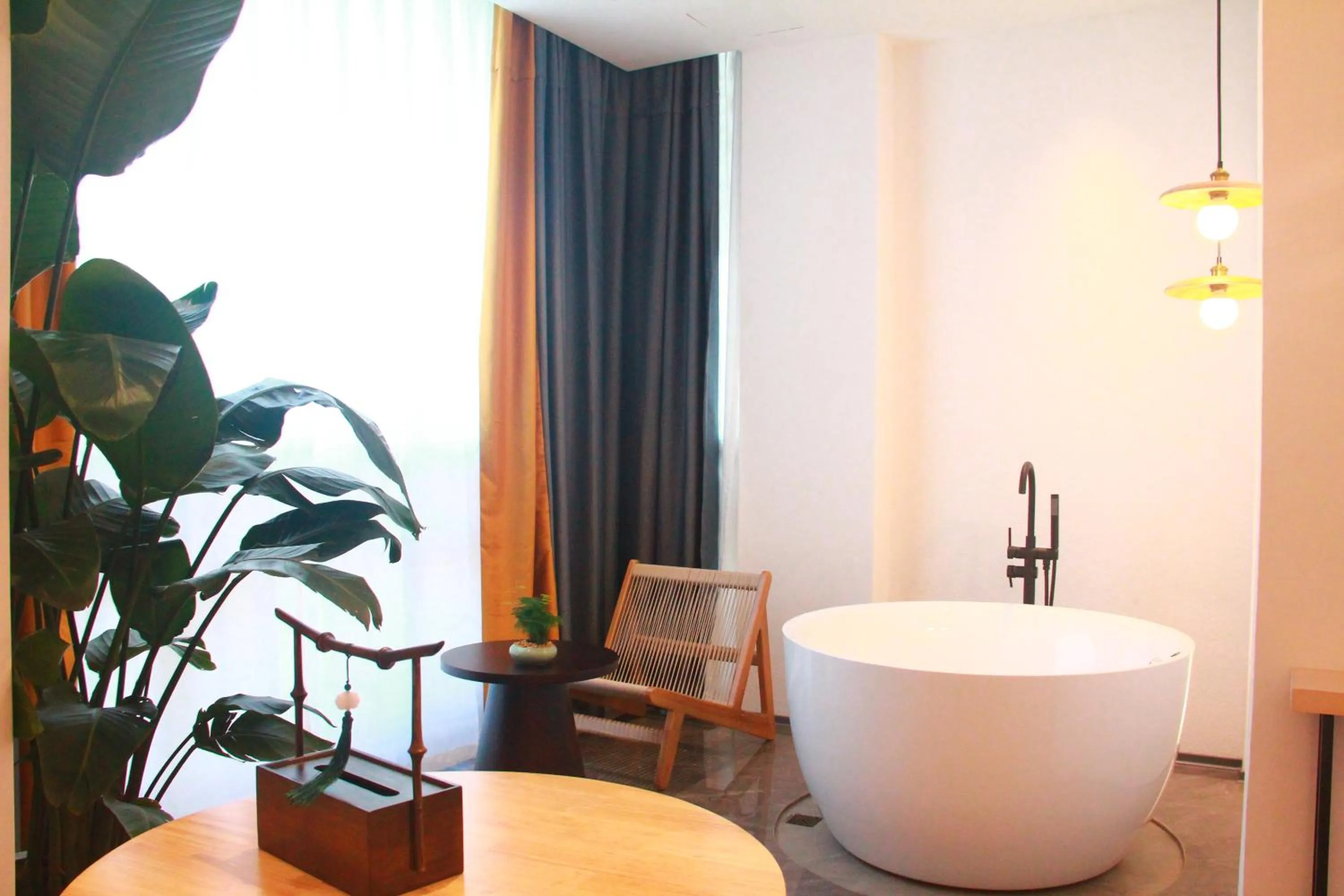 Bath in Xishu Garden Inn - Travel Agency service - Car Rent service - English Speaking