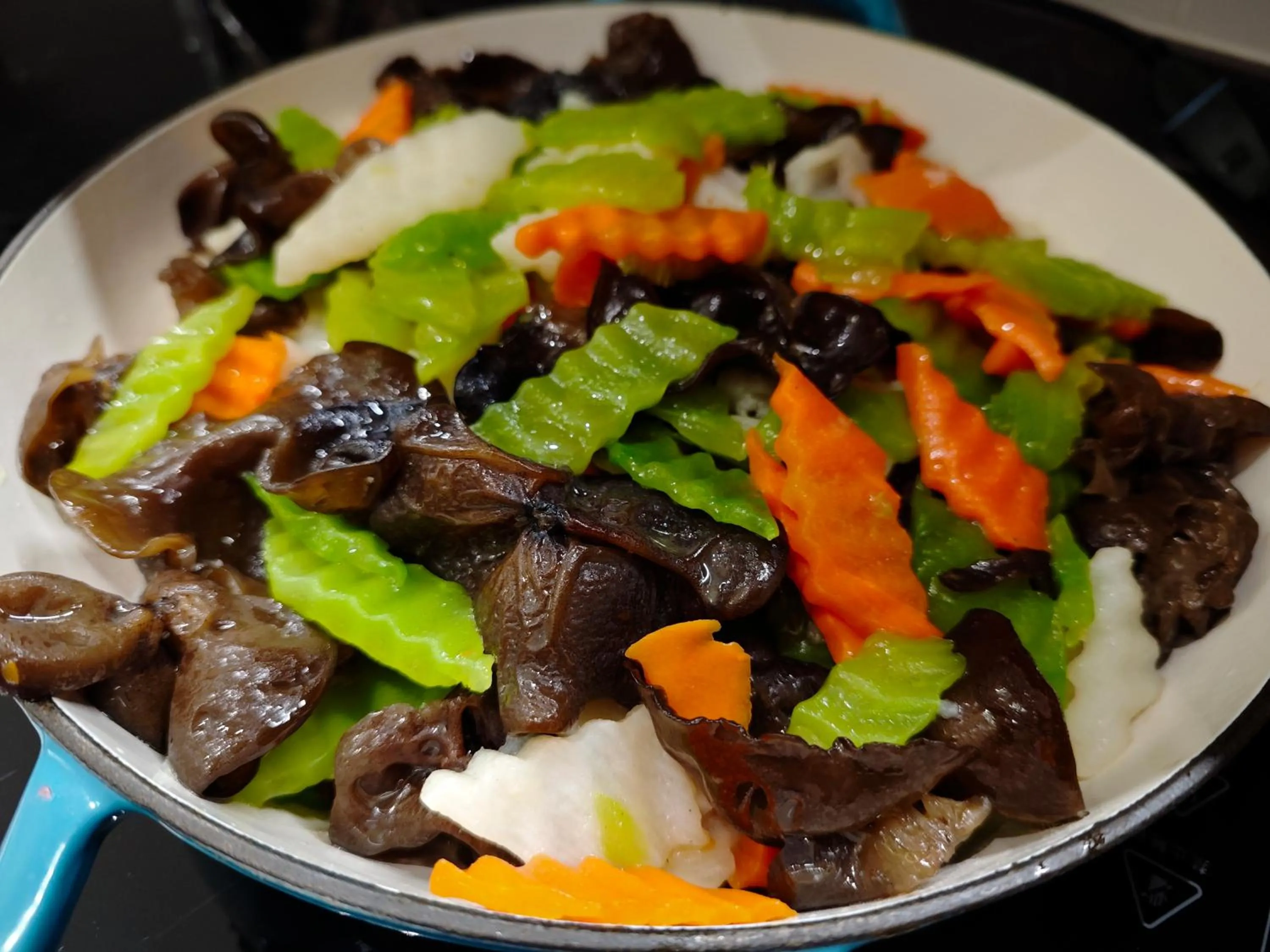 Breakfast in Xishu Garden Inn - Travel Agency service - Car Rent service - English Speaking