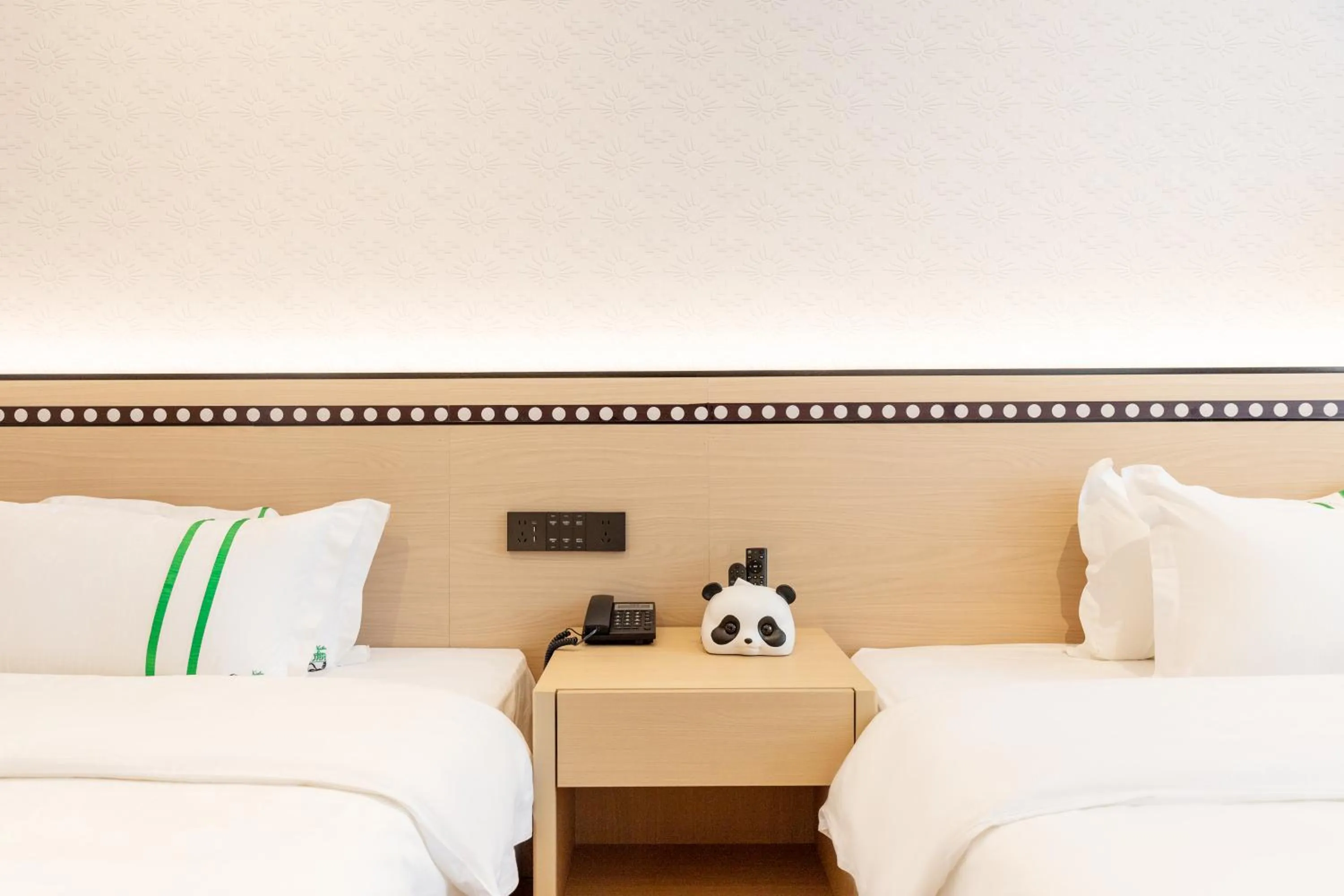 Bedroom, Bed in Xishu Garden Inn - Travel Agency service - Car Rent service - English Speaking