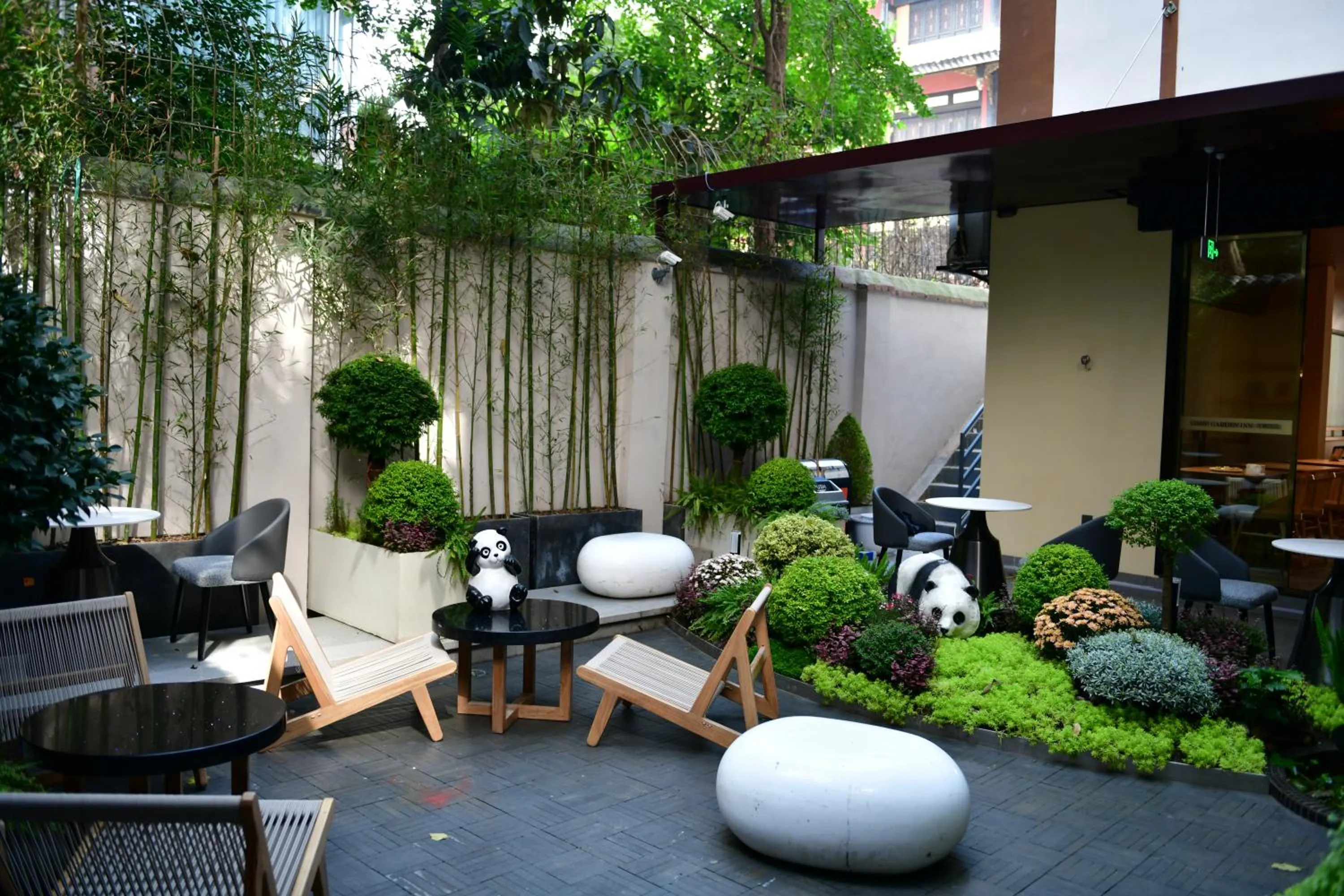 Garden view in Xishu Garden Inn - Travel Agency service - Car Rent service - English Speaking