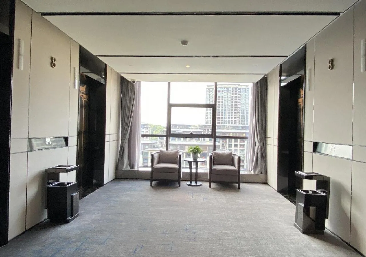 elevator in Wanda Jin Pingxiang