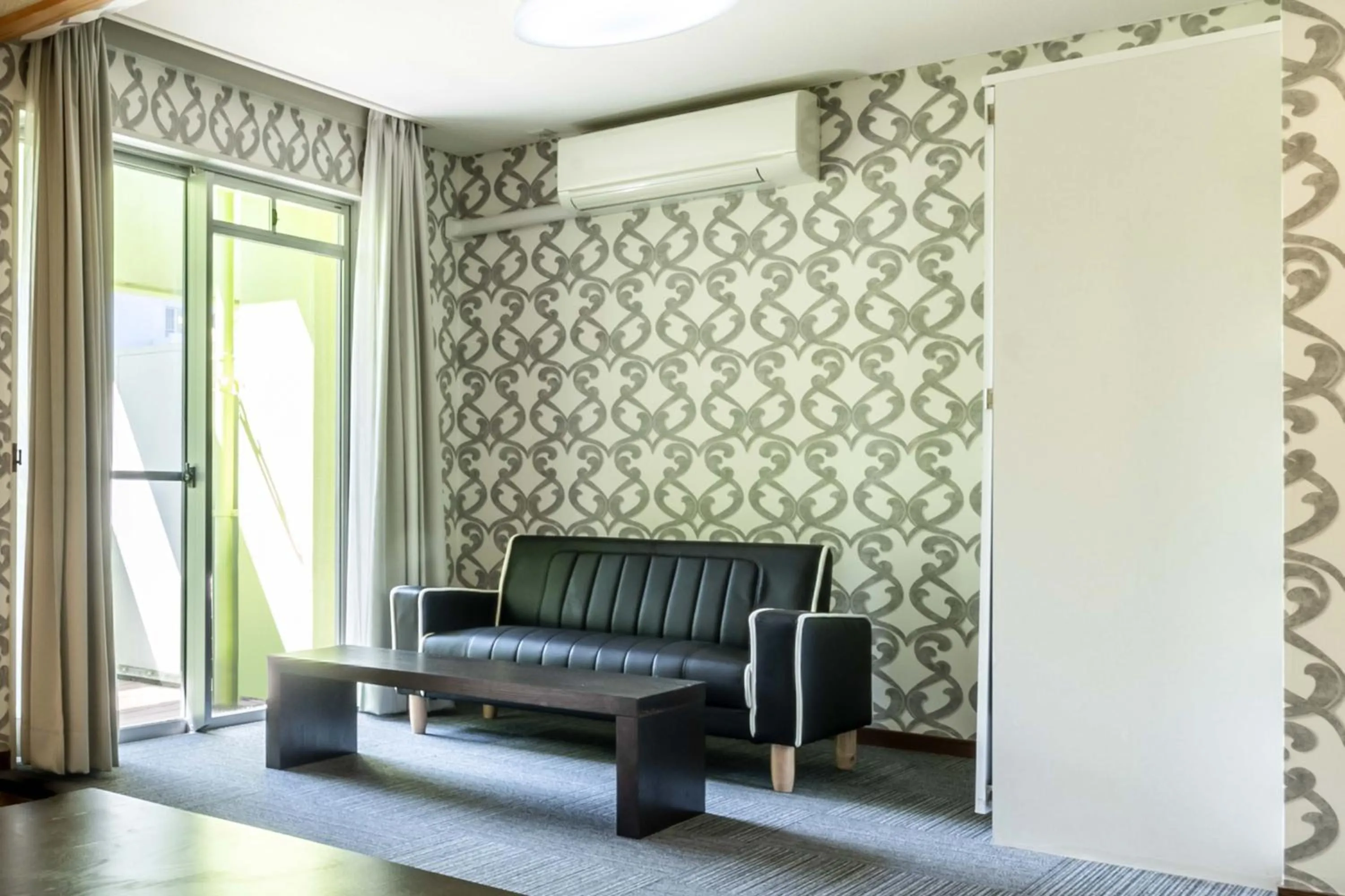 Photo of the whole room in Spa and Resort Hotel Solage Oita Hiji Beppuwan