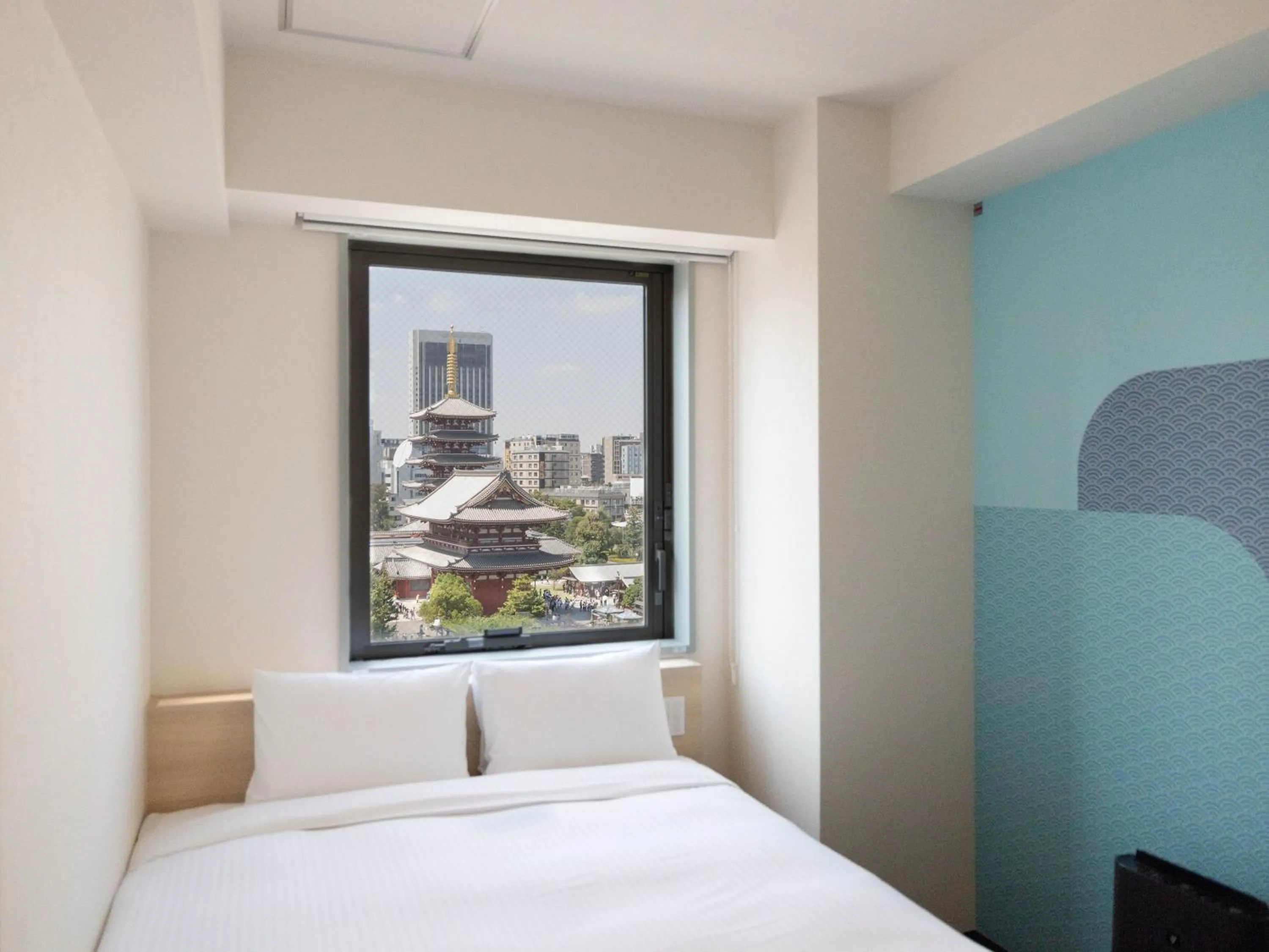 View (from property/room), Bed in Hop Inn Tokyo Asakusa