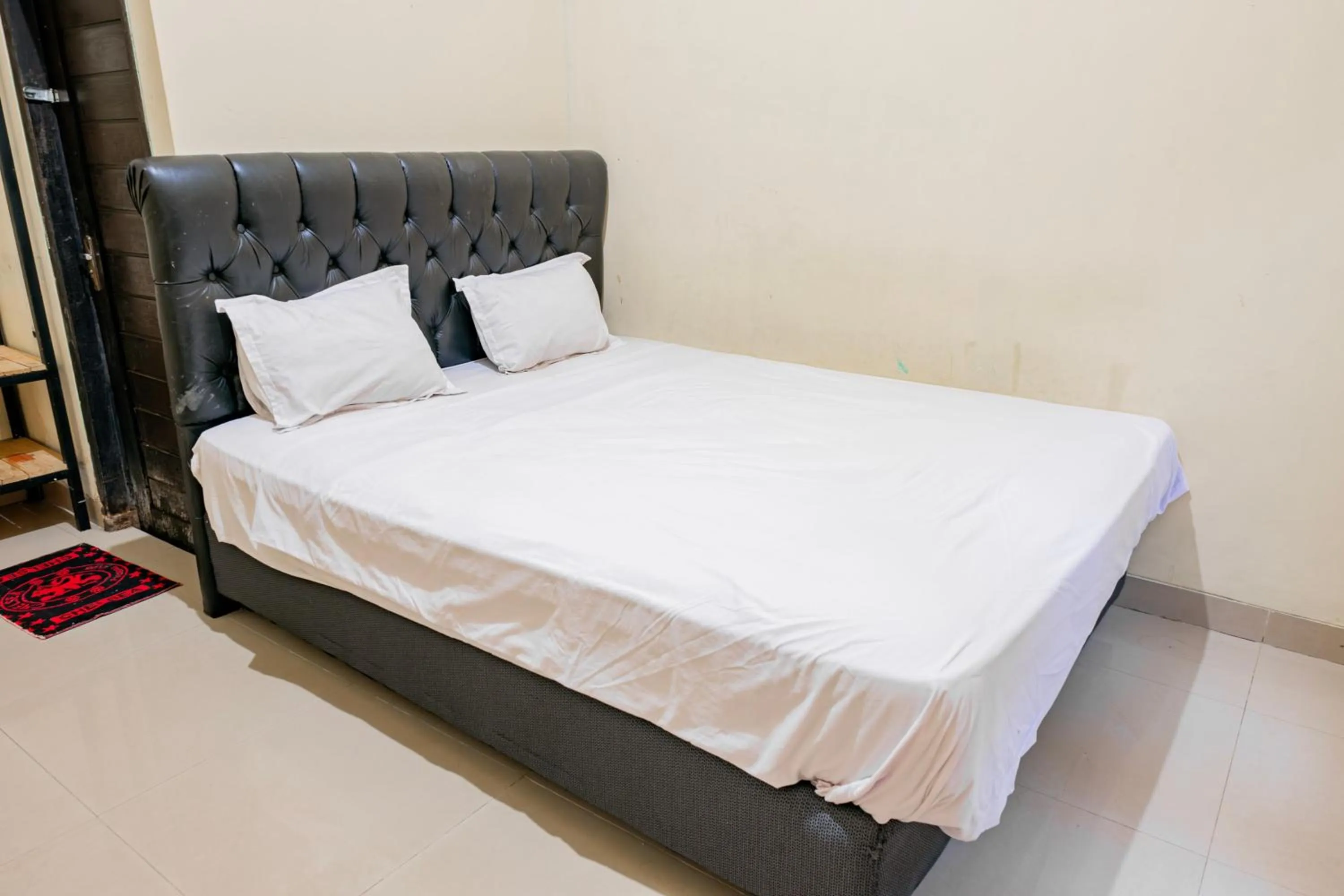 Bedroom in Hotel O Rinjani Guest House