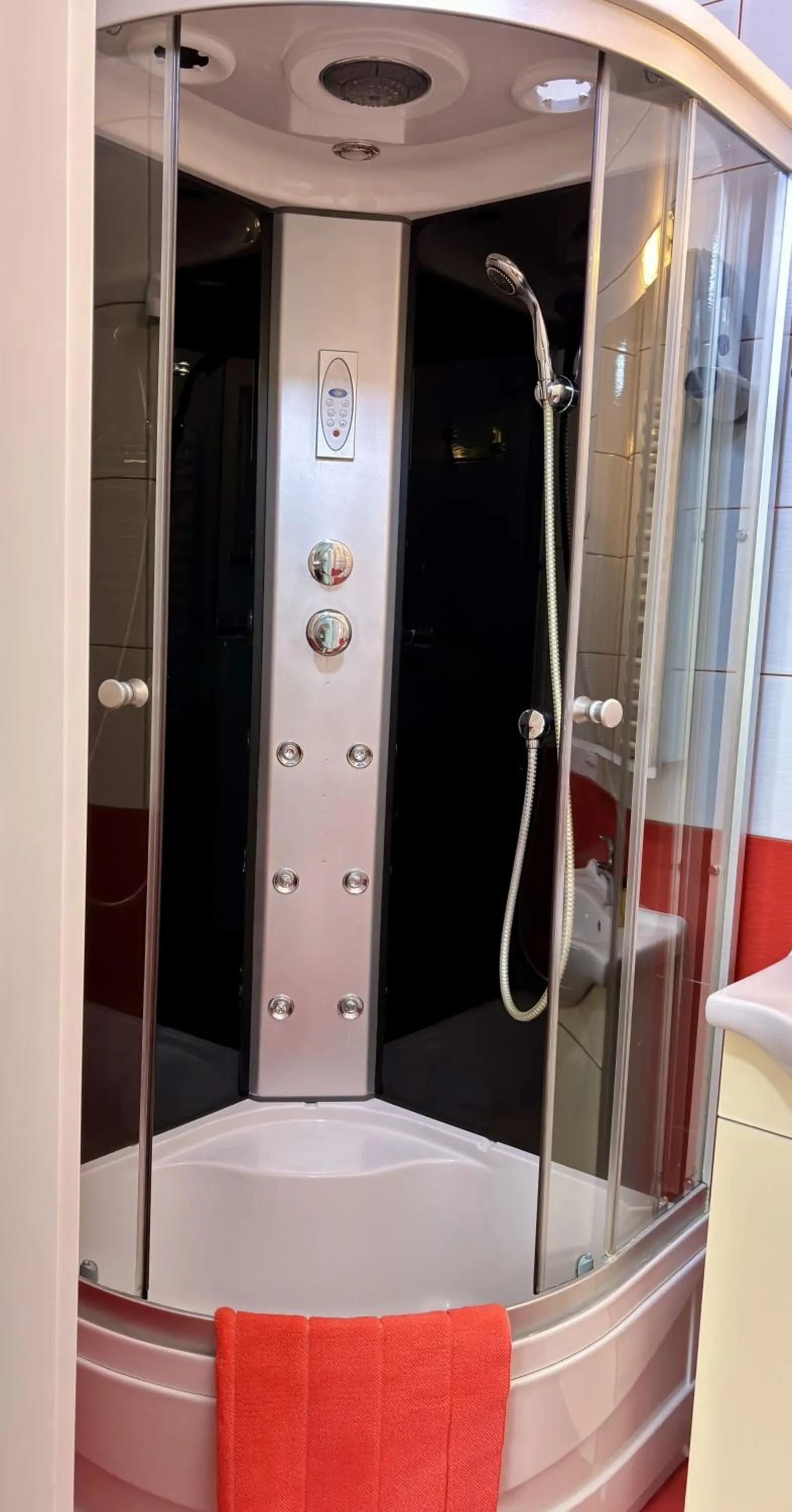 Shower in Villa Victoria