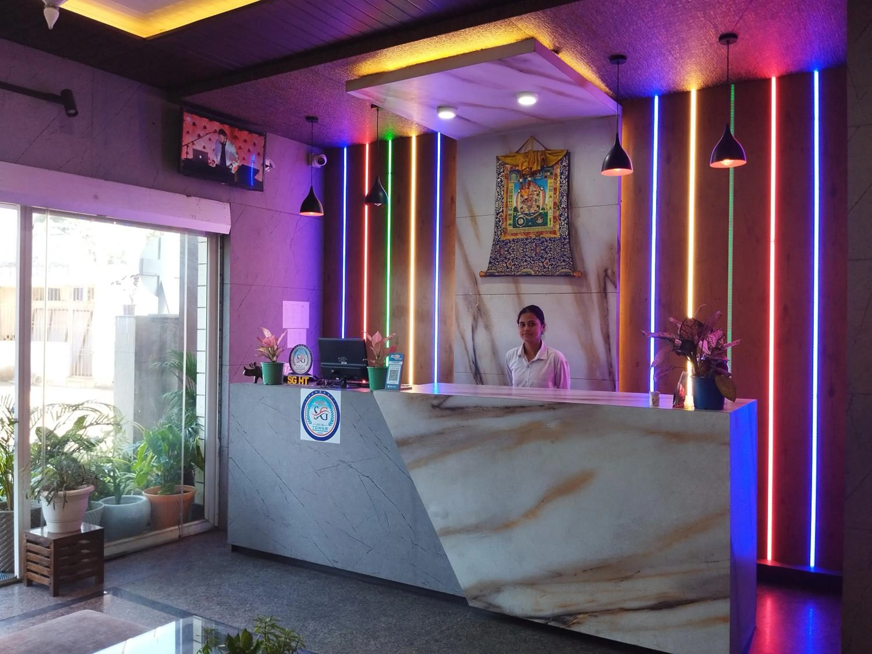 Staff in HOTEL SG HUB TOWER