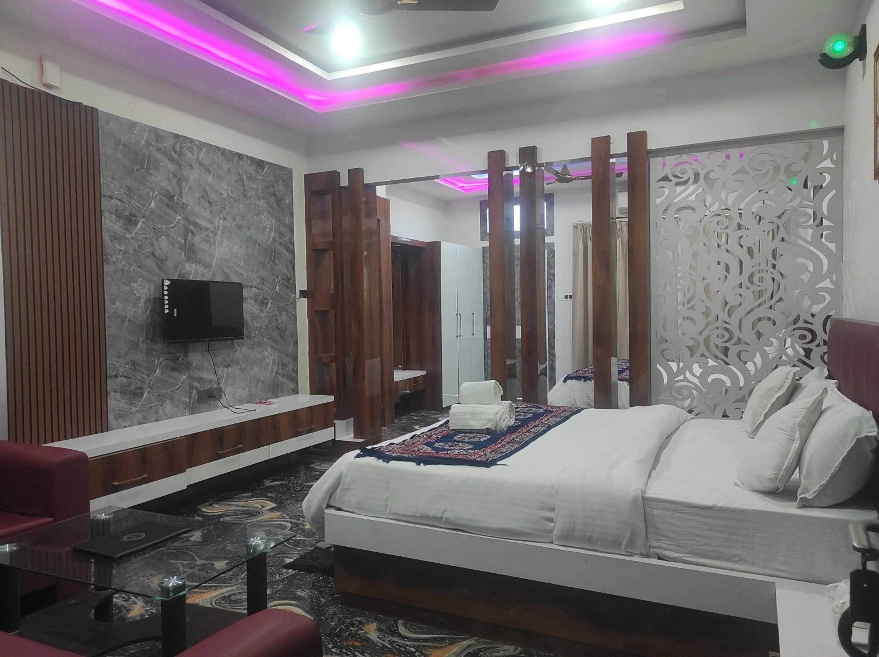 Bed in HOTEL SG HUB TOWER