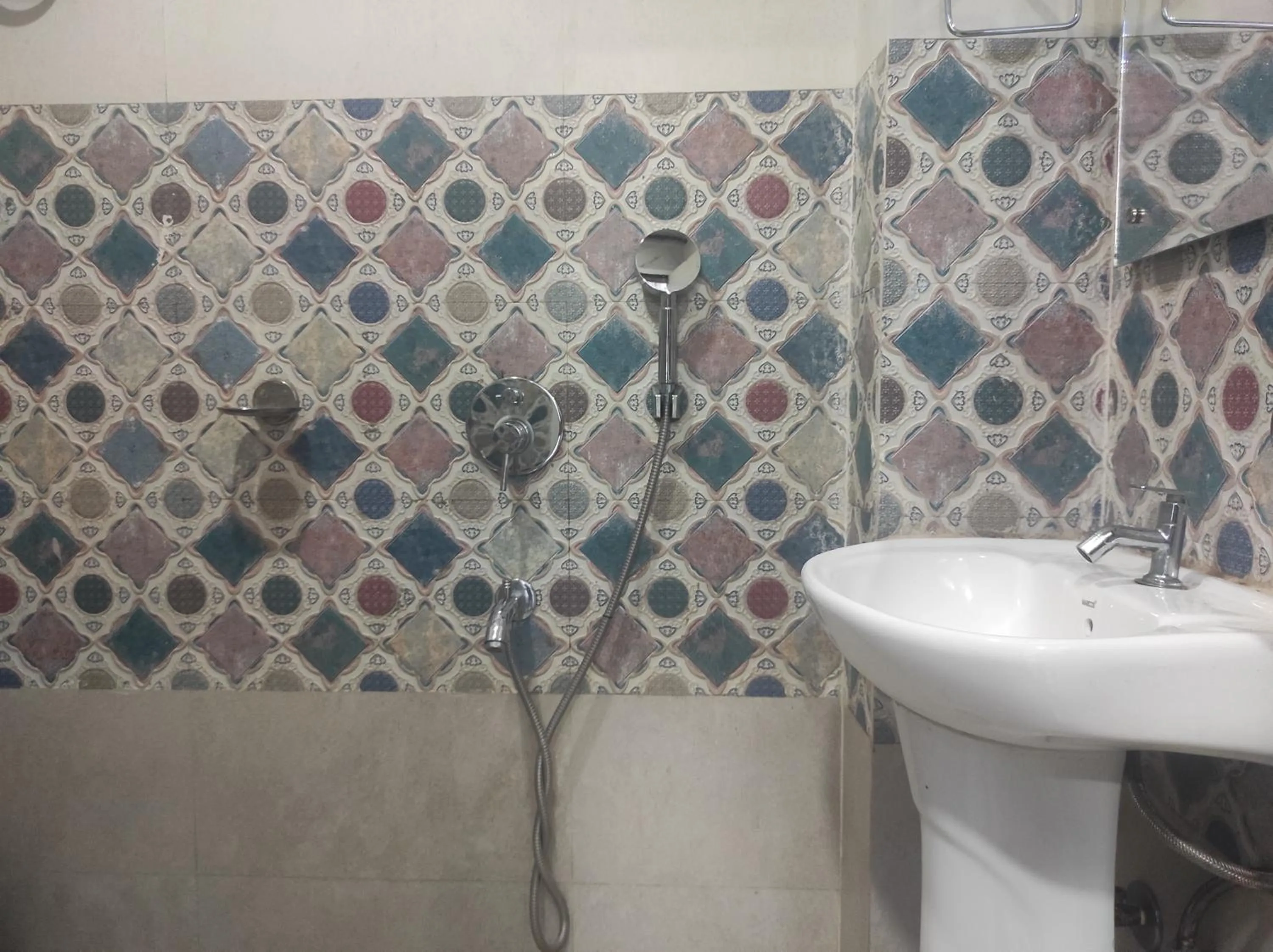 Shower in HOTEL SG HUB TOWER