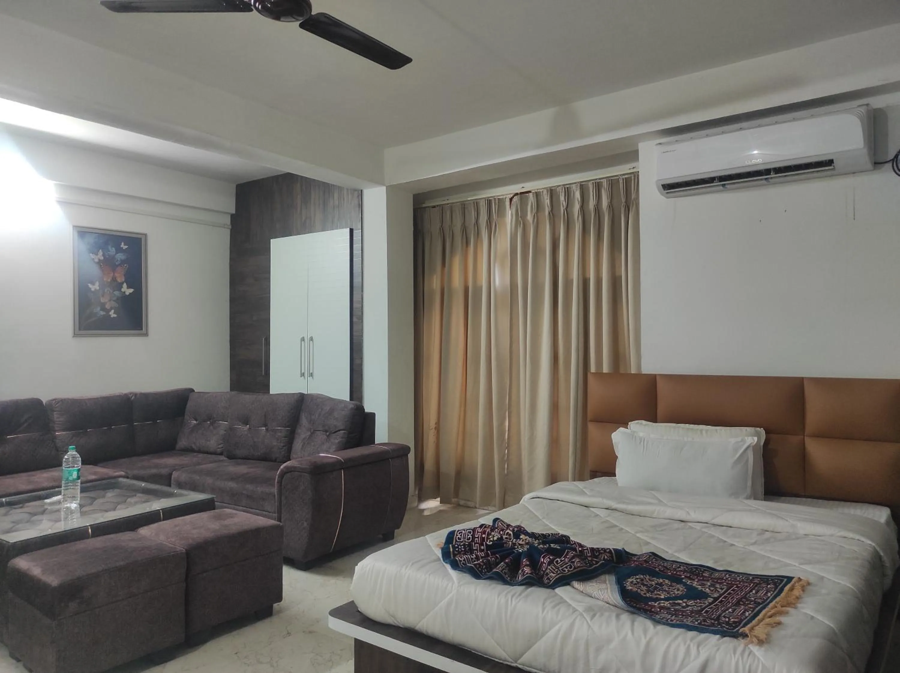 Bed in HOTEL SG HUB TOWER