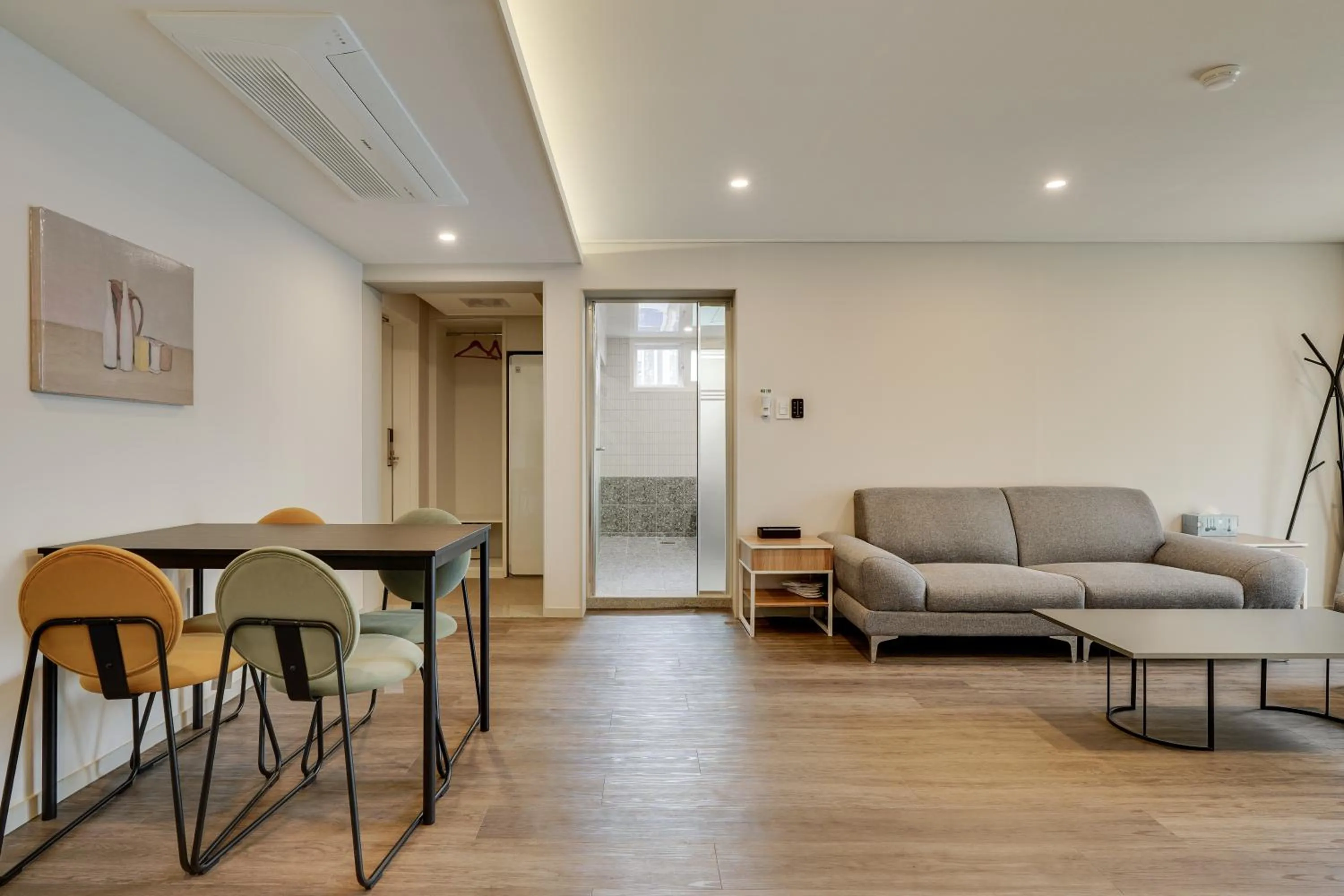 Living room in Two H Hotel