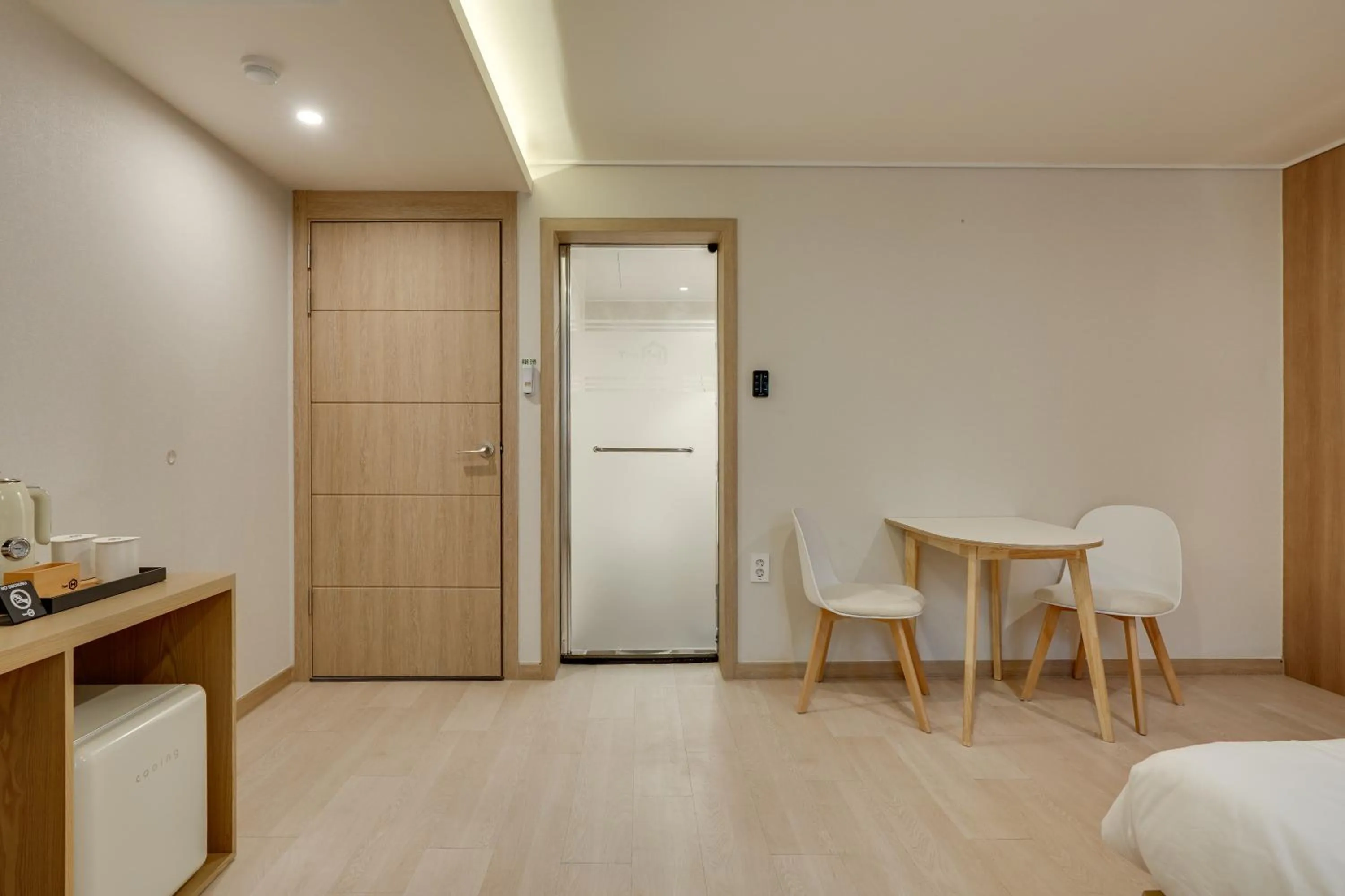 Photo of the whole room in Two H Hotel