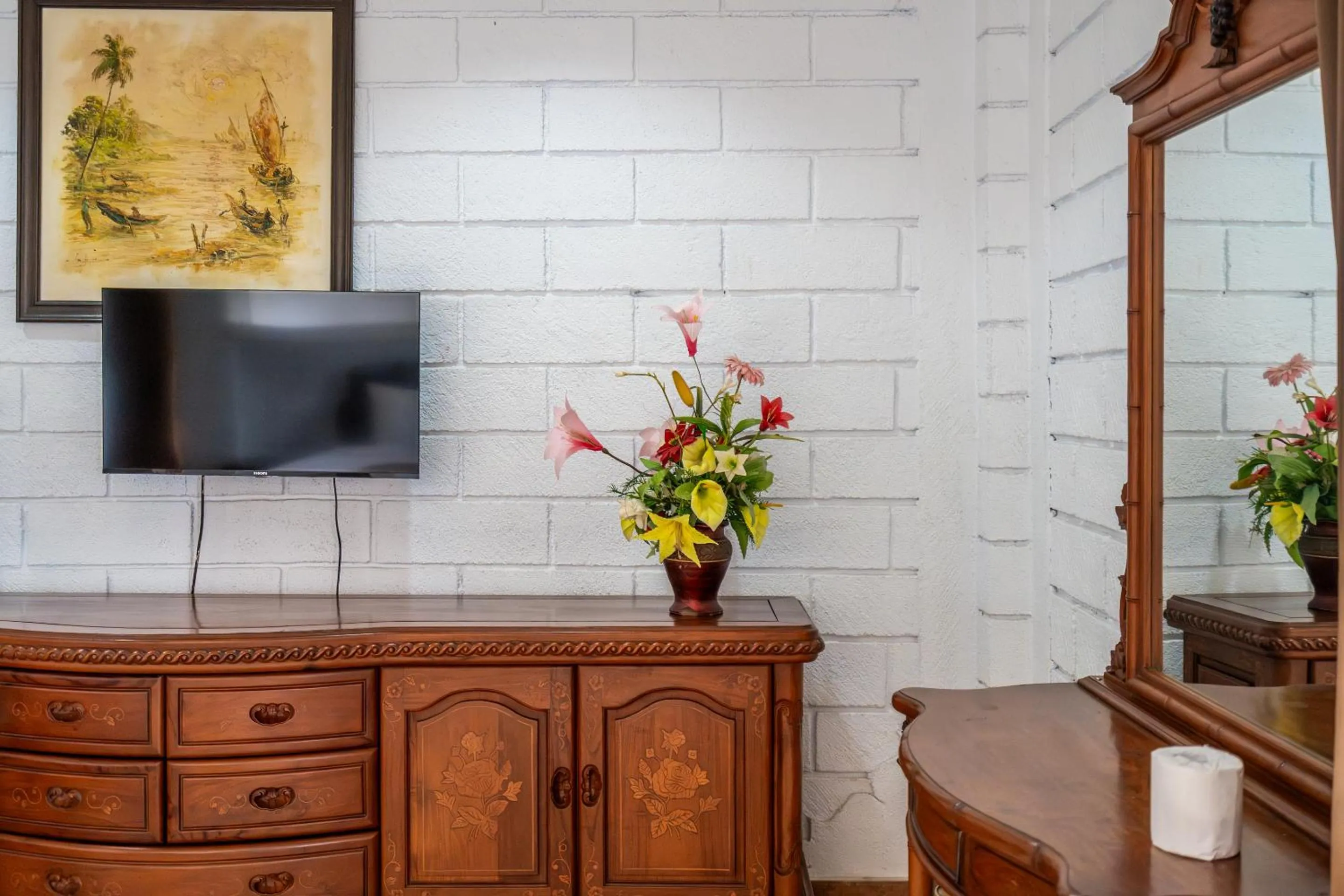 TV and multimedia in Ammara Legian By Vilarisi - 8 Minute Walk To The Beach