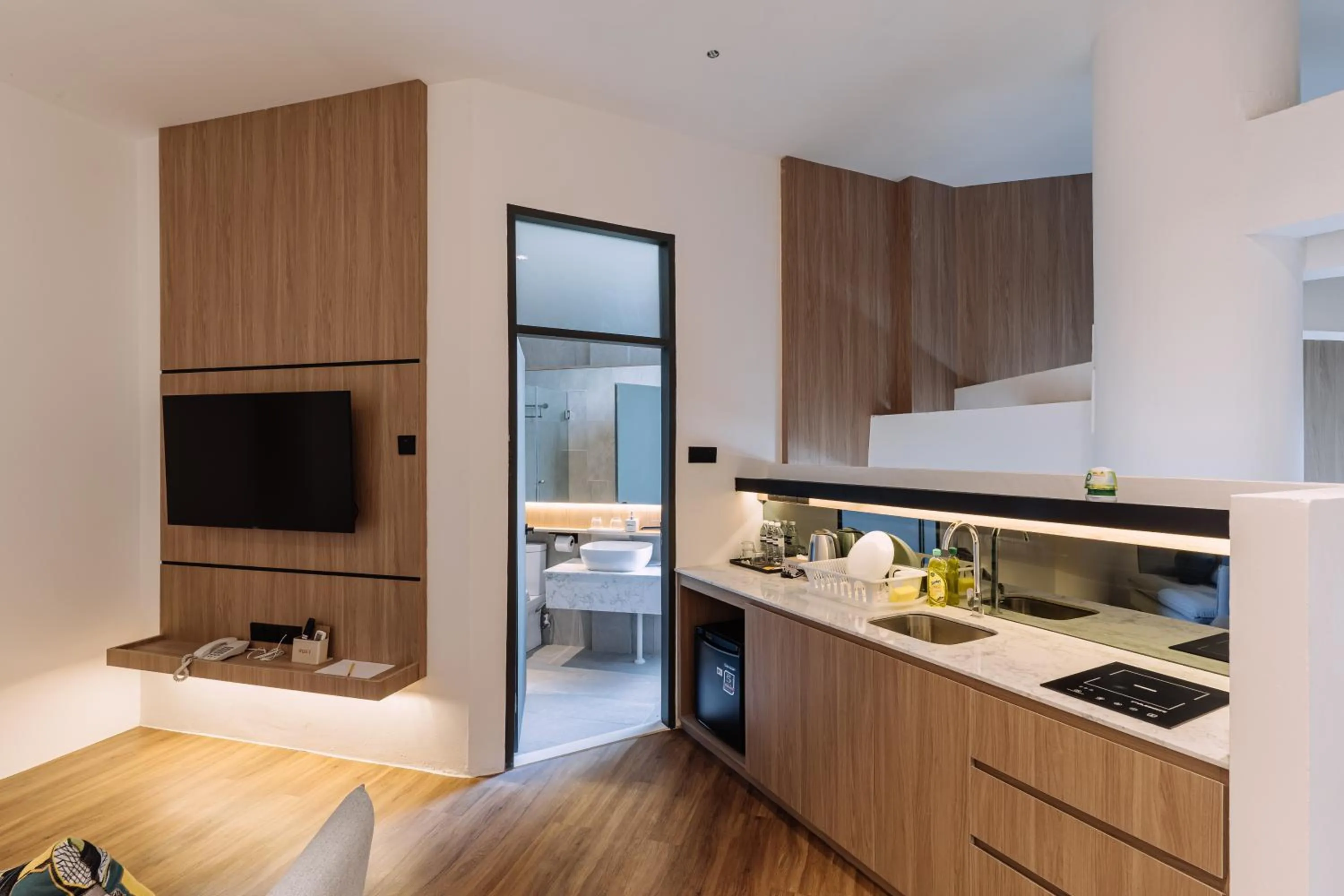 Kitchen or kitchenette in Impiana by Roxy Hotel