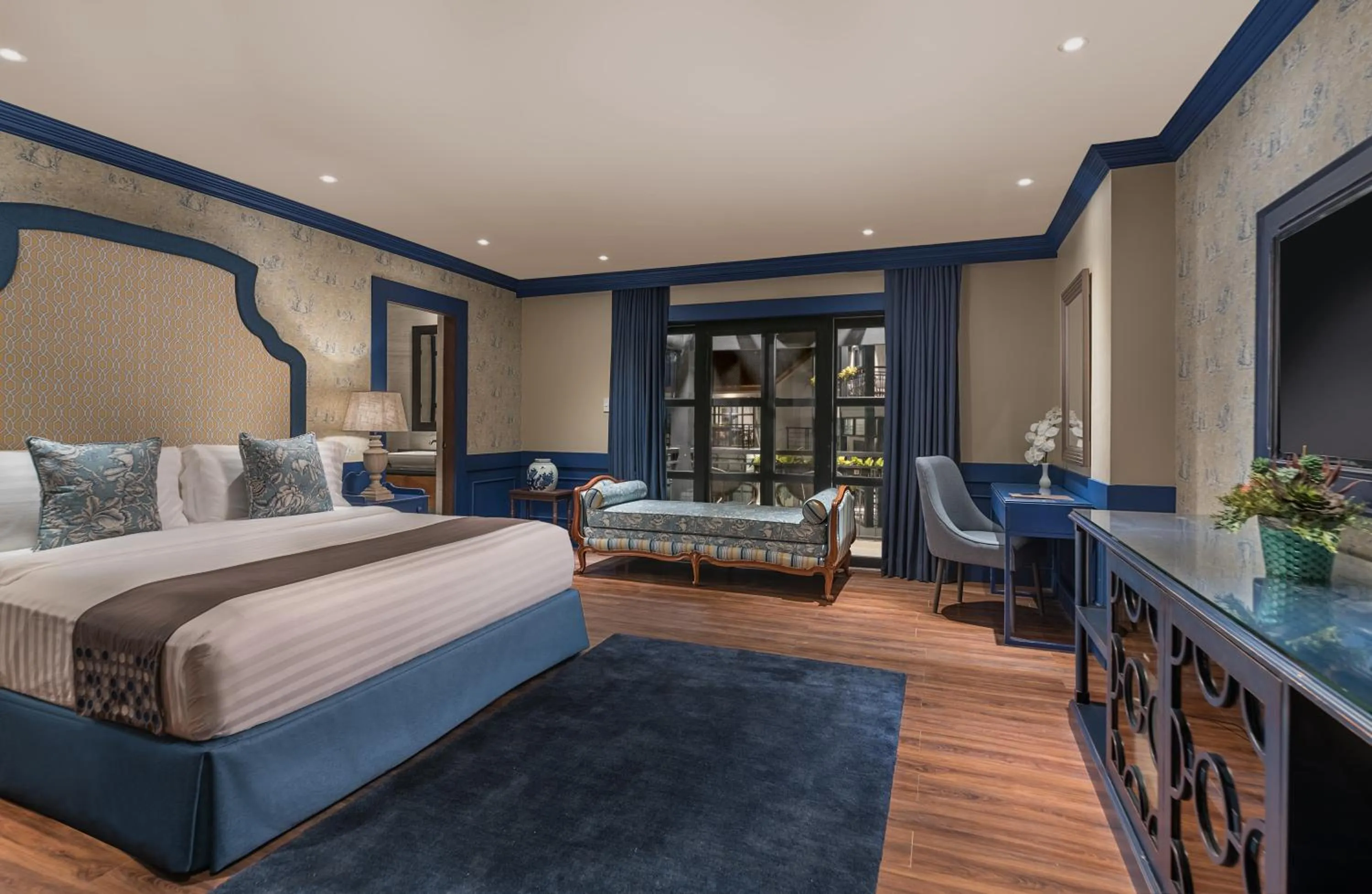 Bed in Hillcreek Gardens Tagaytay