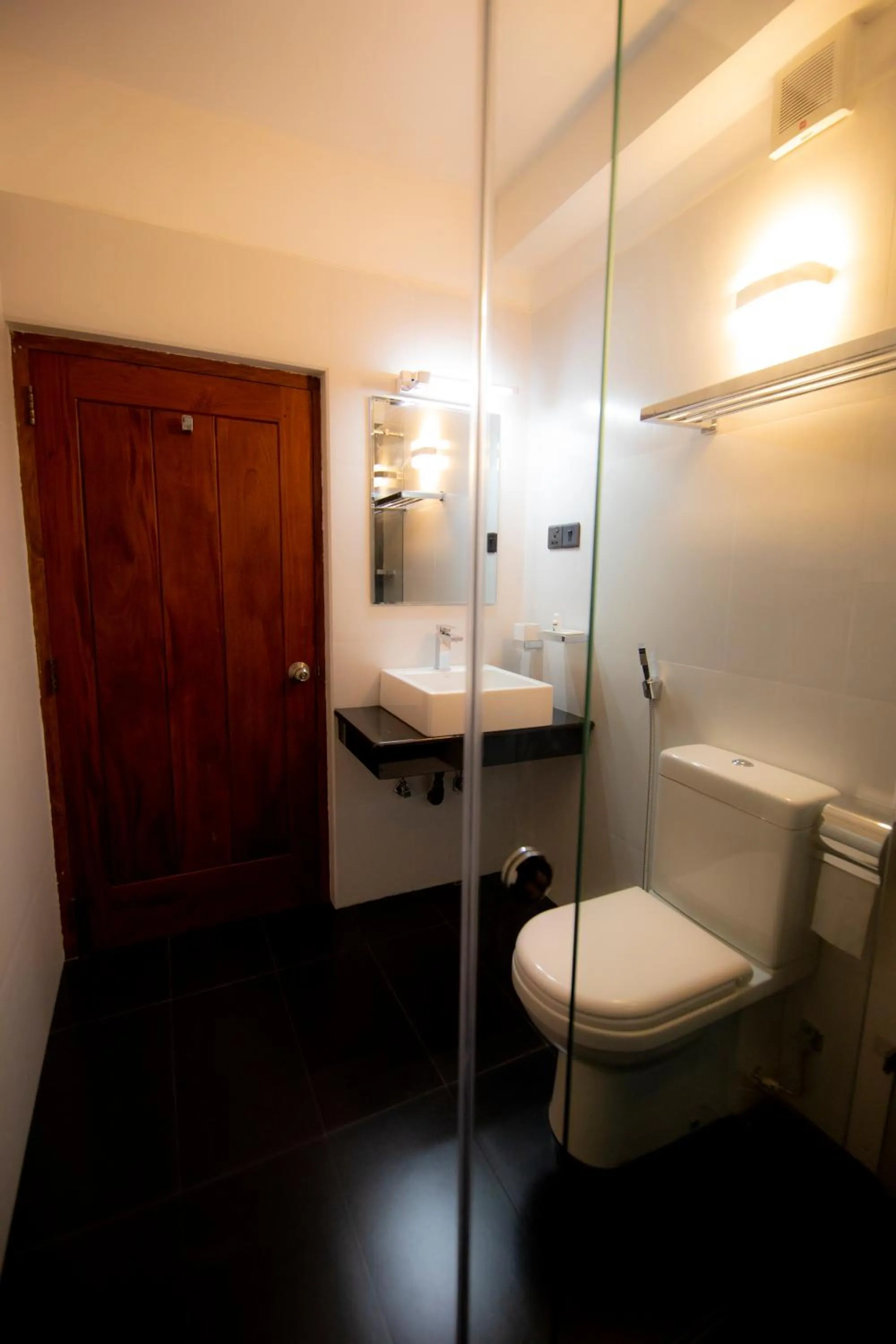 Toilet in Single Tree Mount Hotel