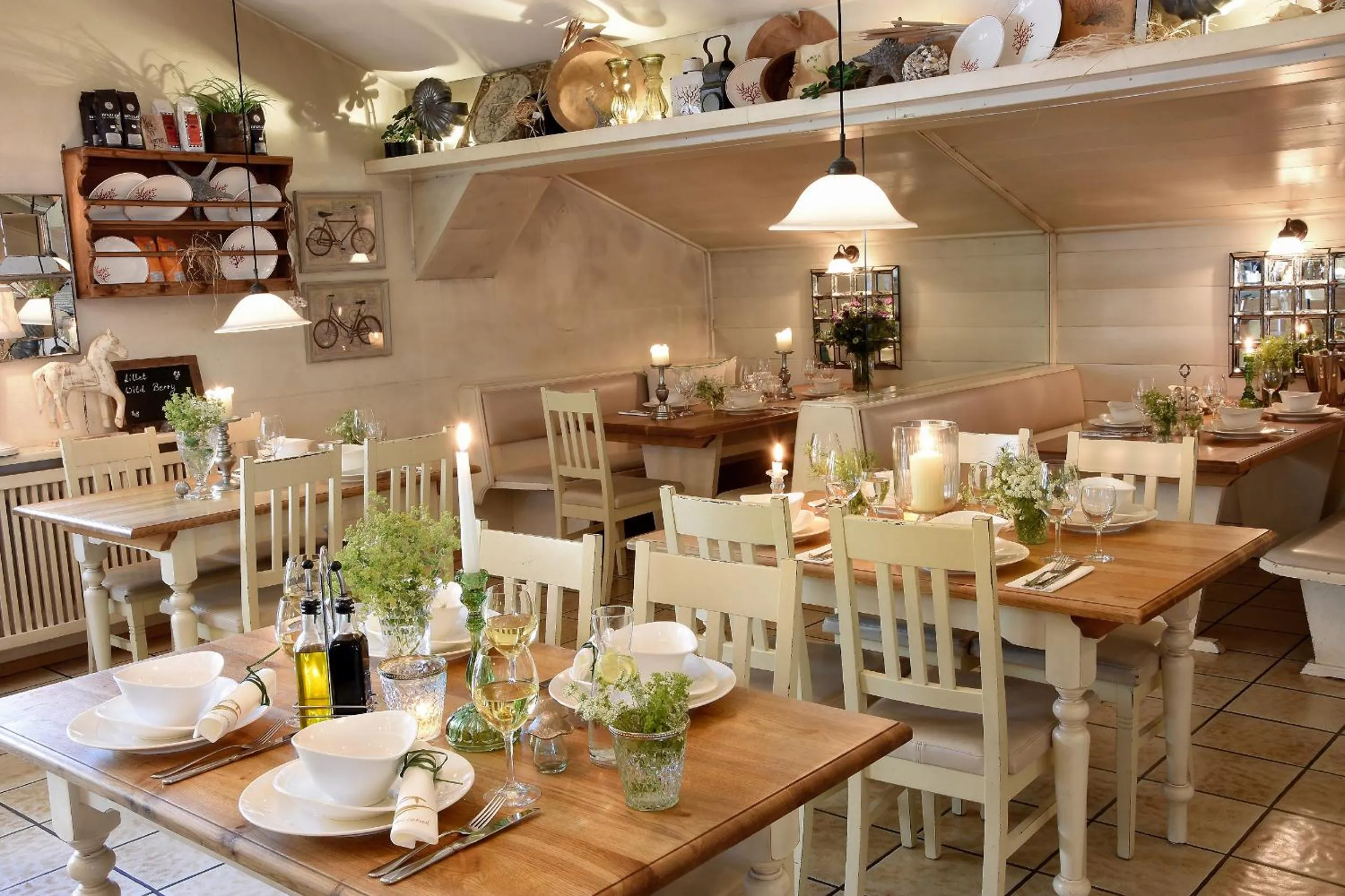 Restaurant/places to eat in Wellnessgarten-Hotel