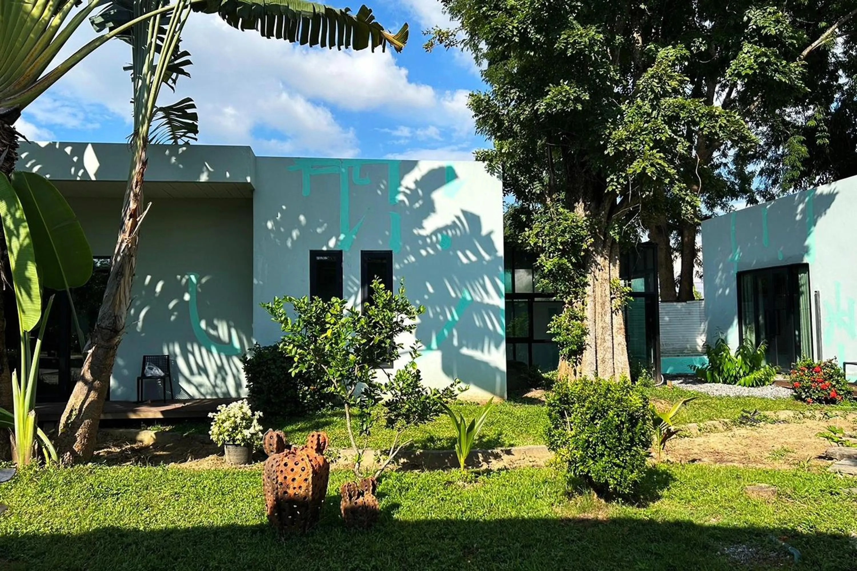 Property building in Thai Good Arts Resort