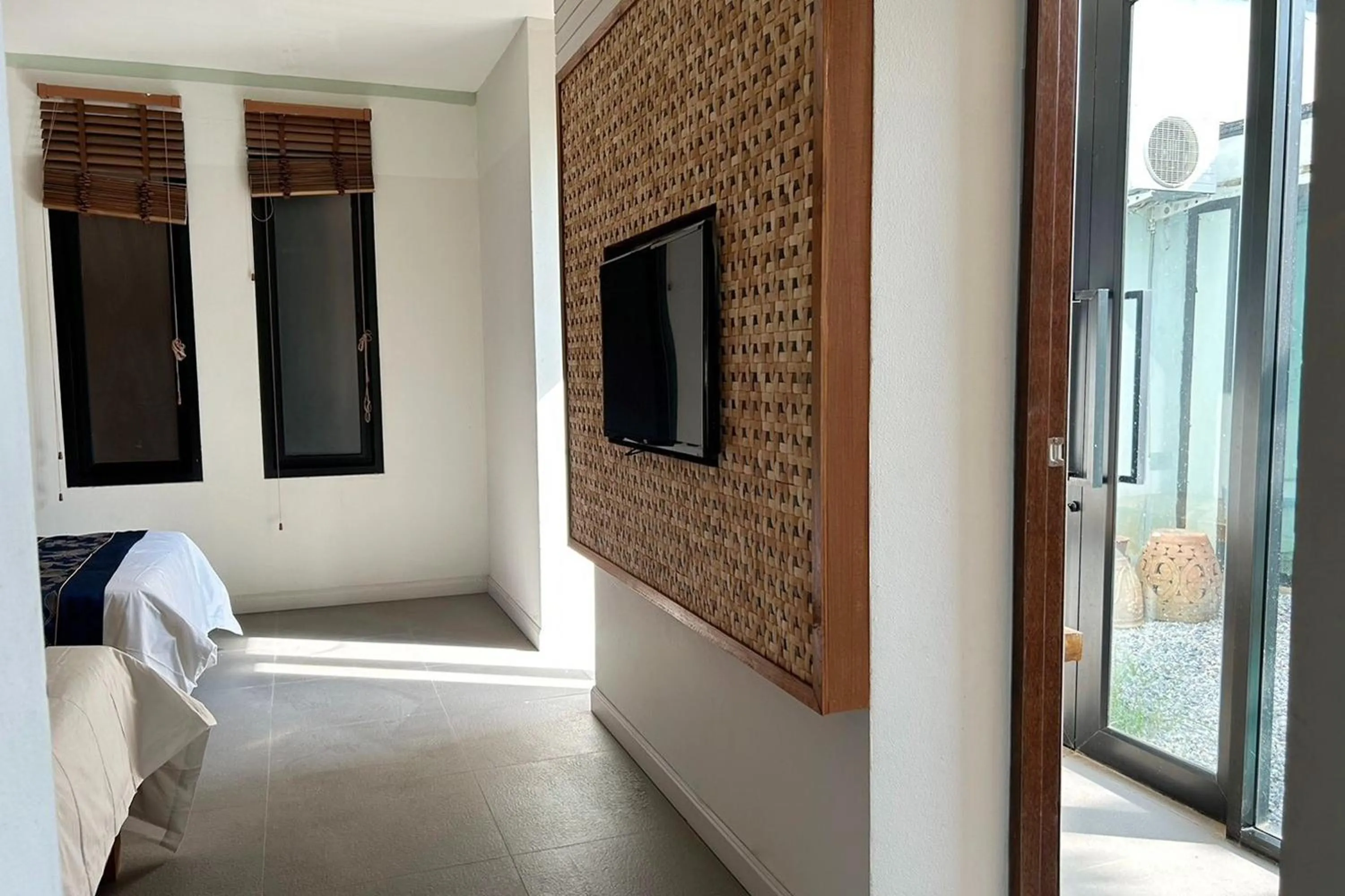 TV and multimedia in Thai Good Arts Resort