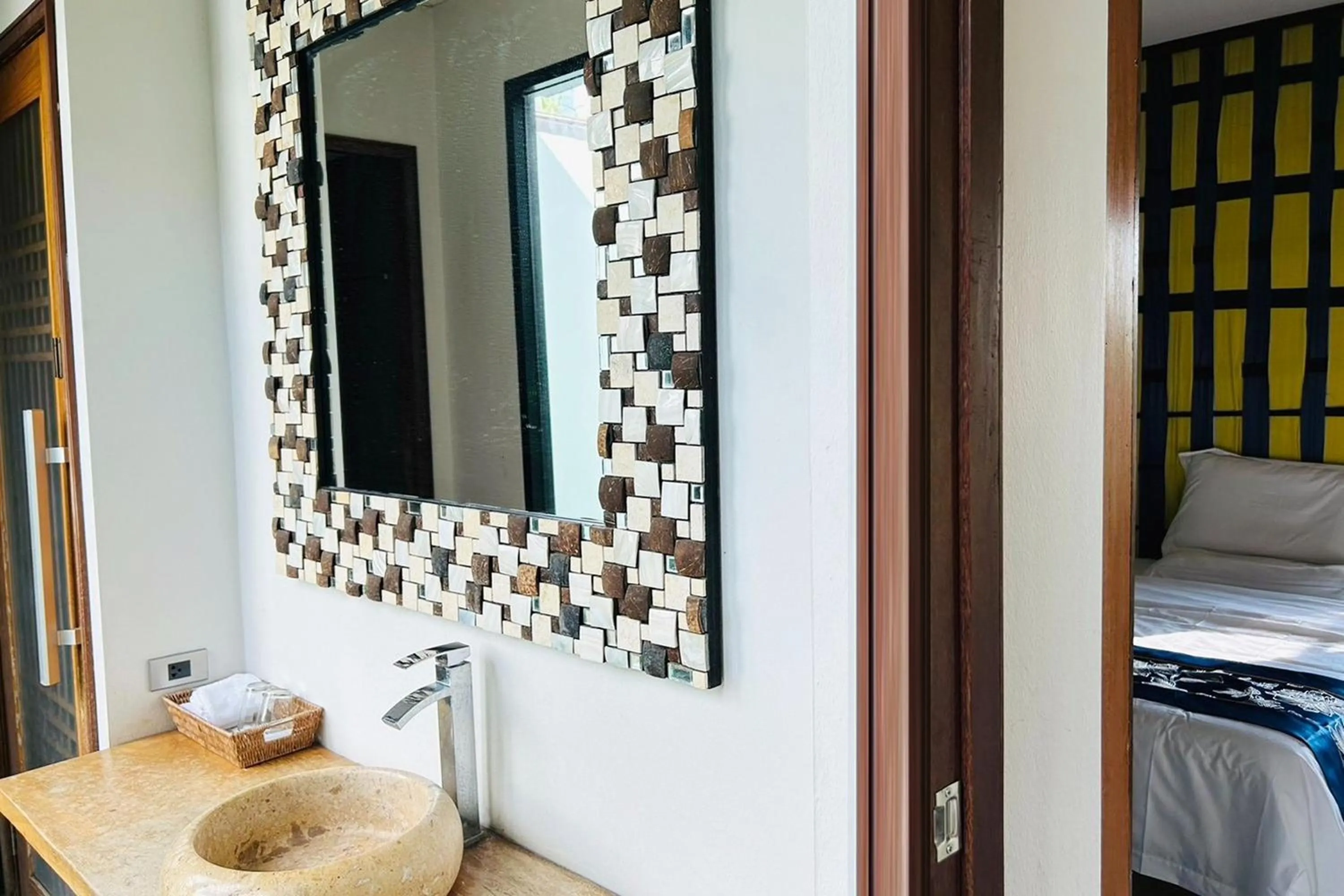 Bathroom in Thai Good Arts Resort