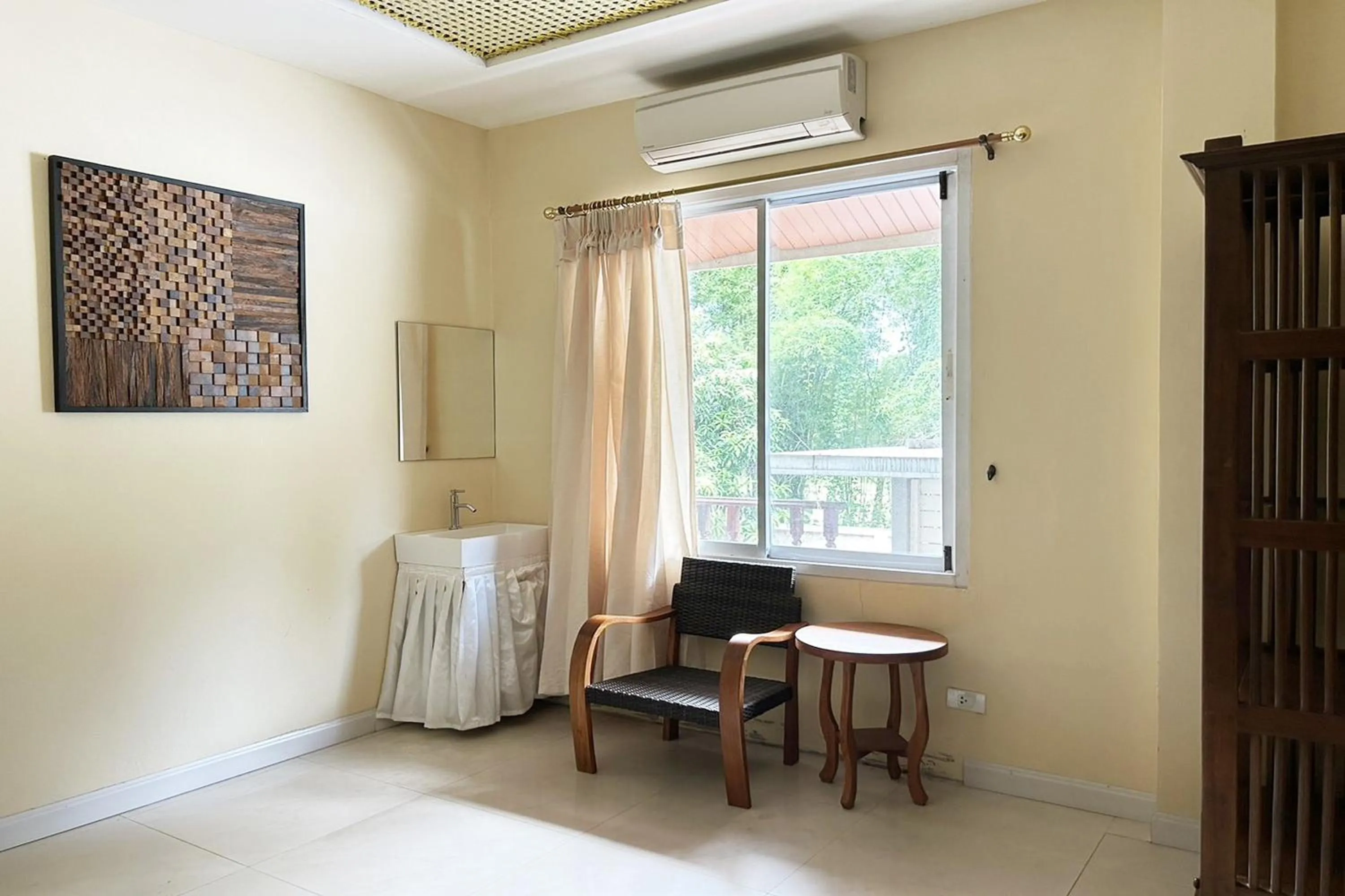 air conditioner in Thai Good Arts Resort