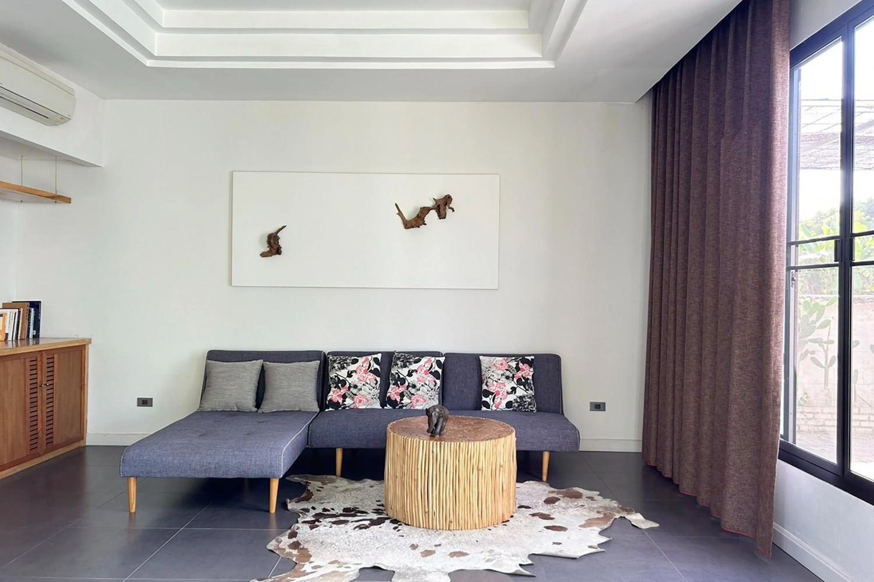 Seating area in Thai Good Arts Resort