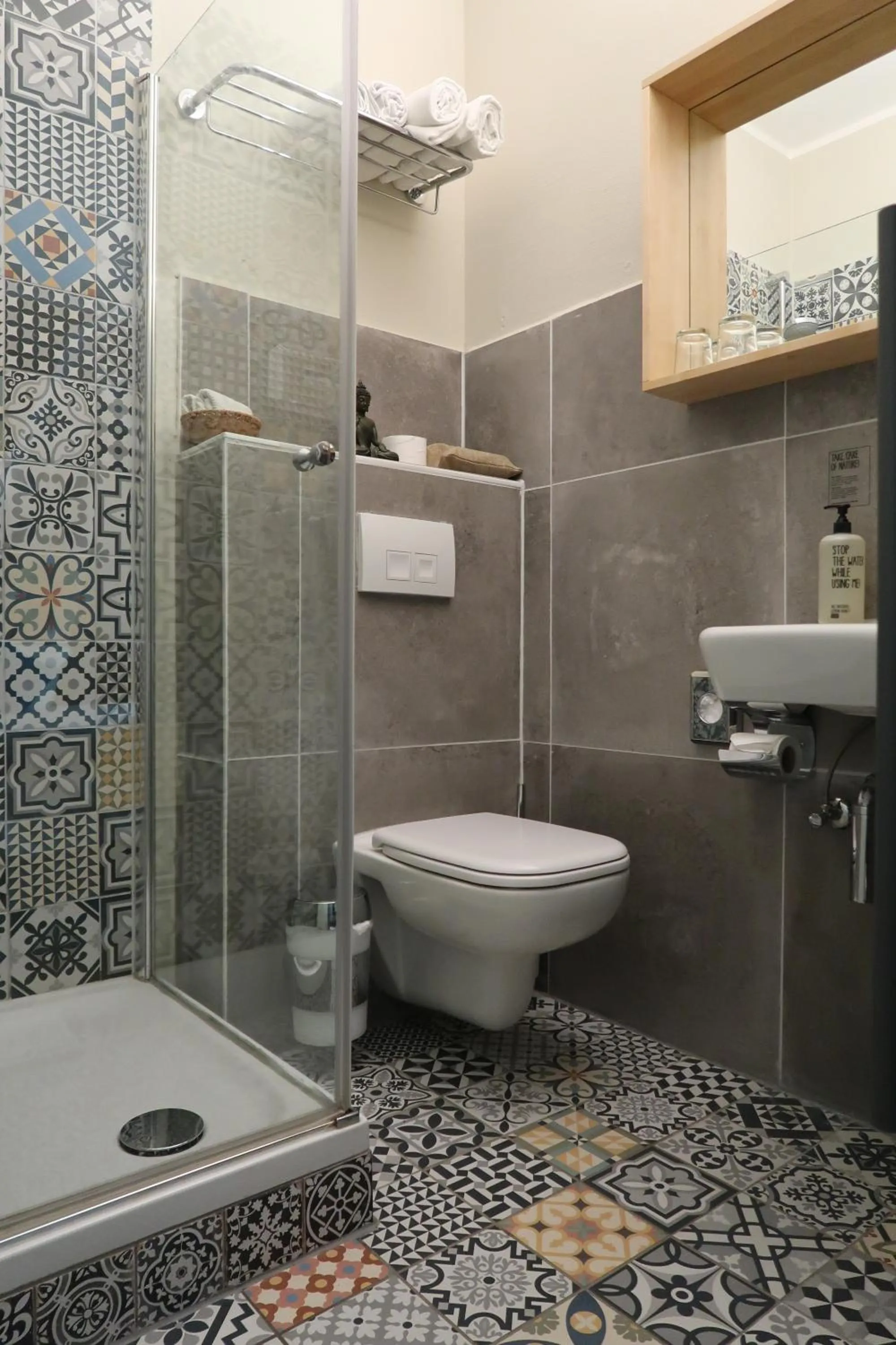 Bathroom in Lodge Seaside Boutique Hotel