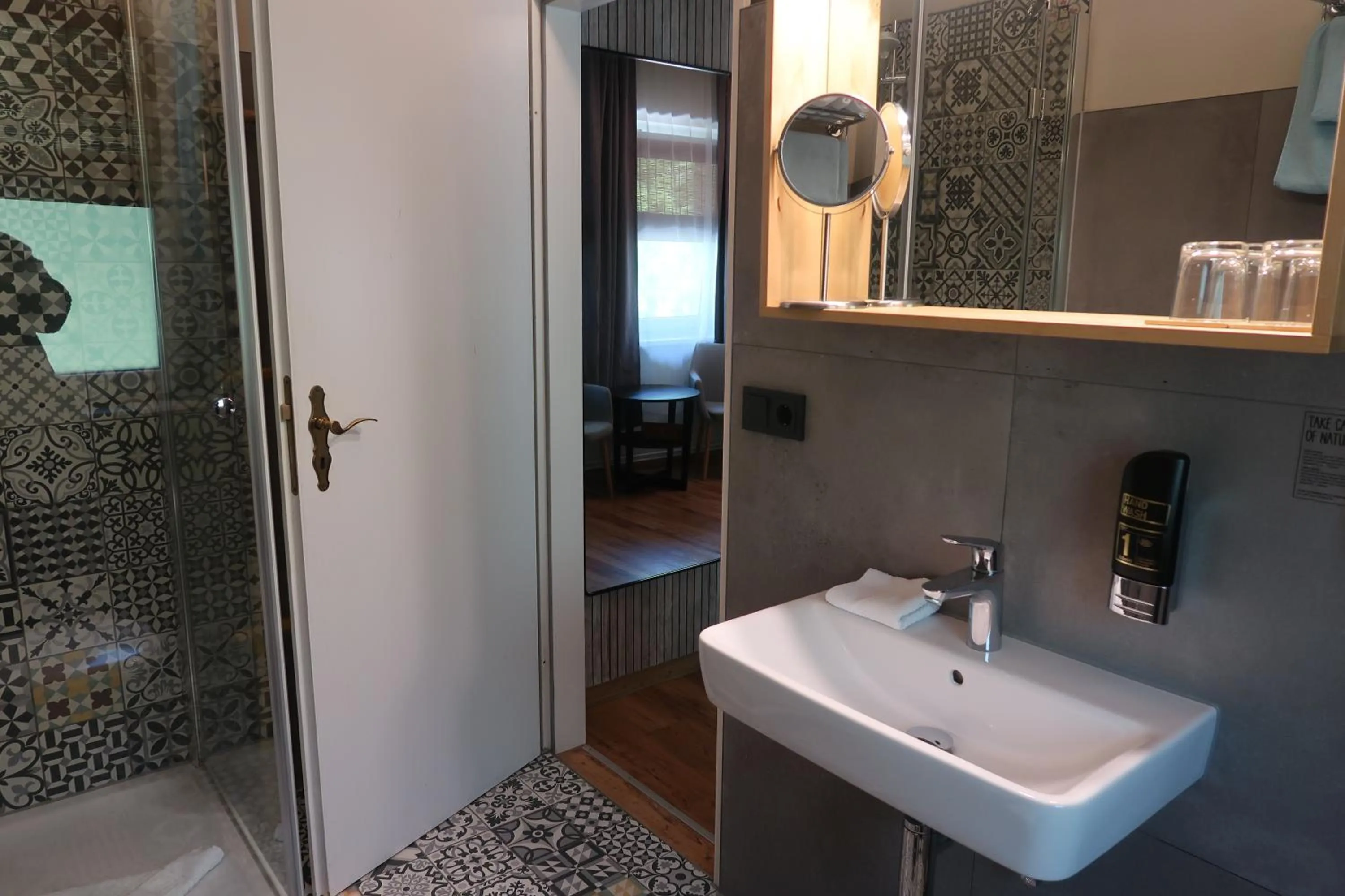 Bathroom in Lodge Seaside Boutique Hotel