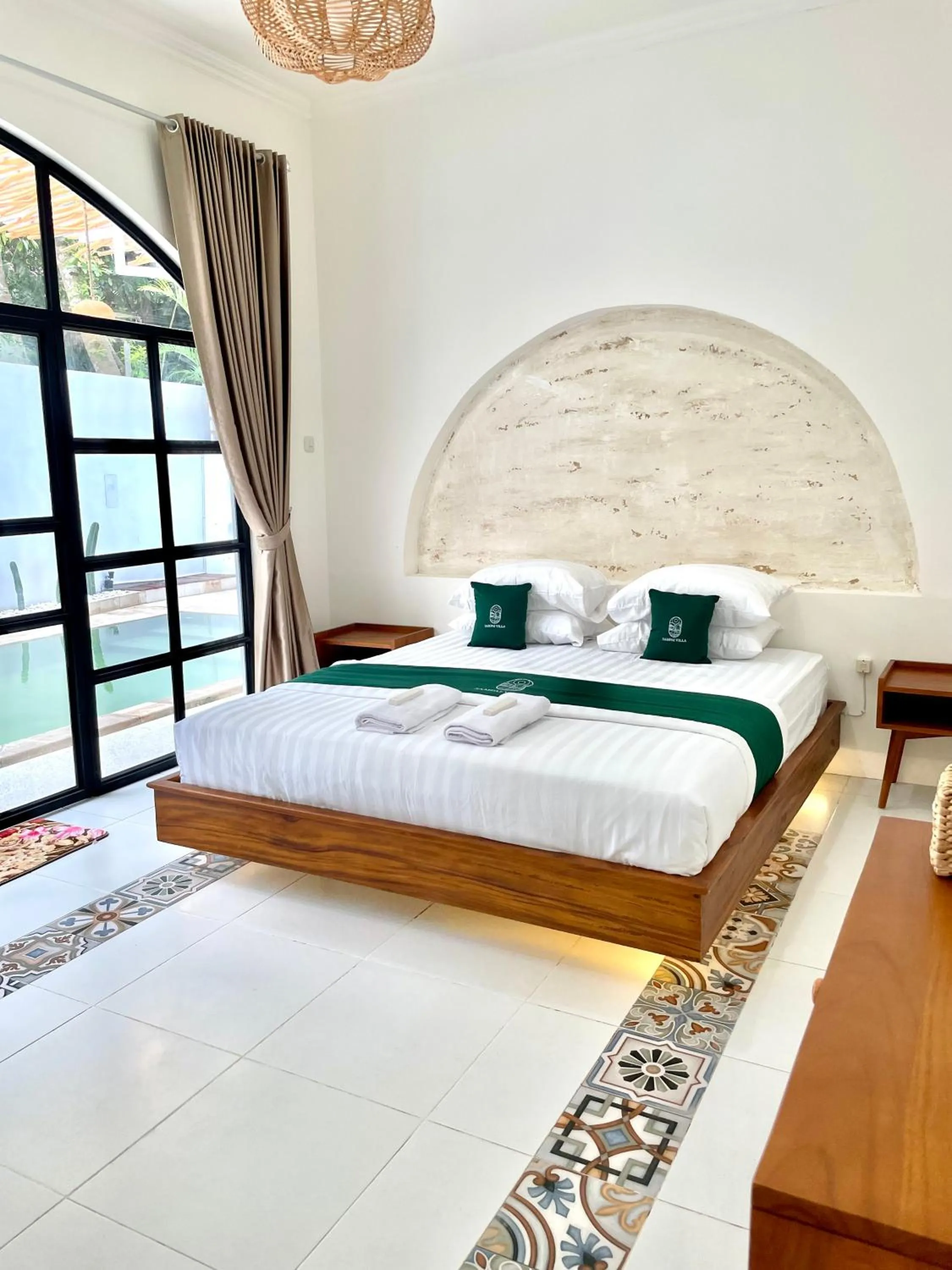 Bed in Sampai Villa Santiva