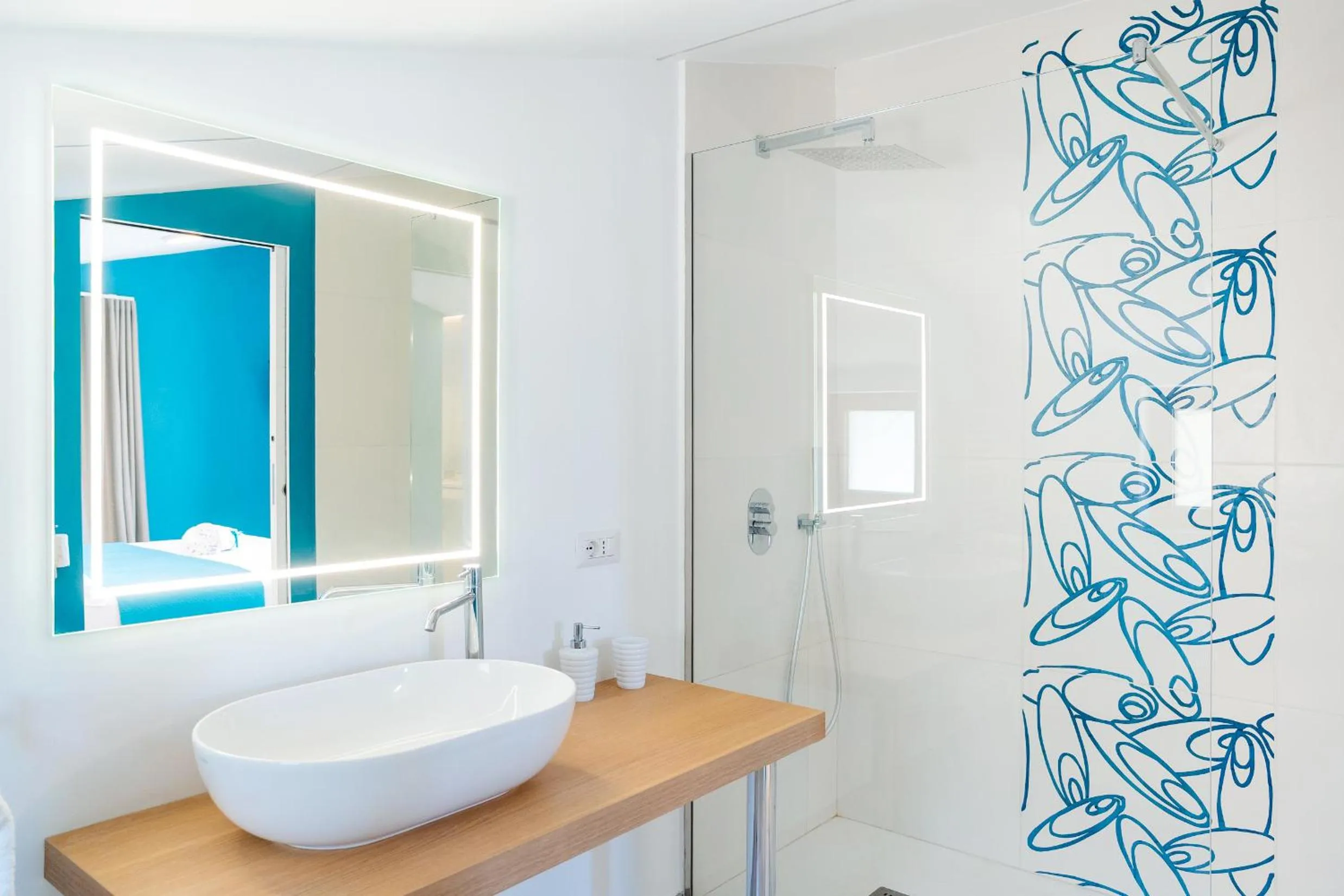 Shower in Casa Clementina Marciano