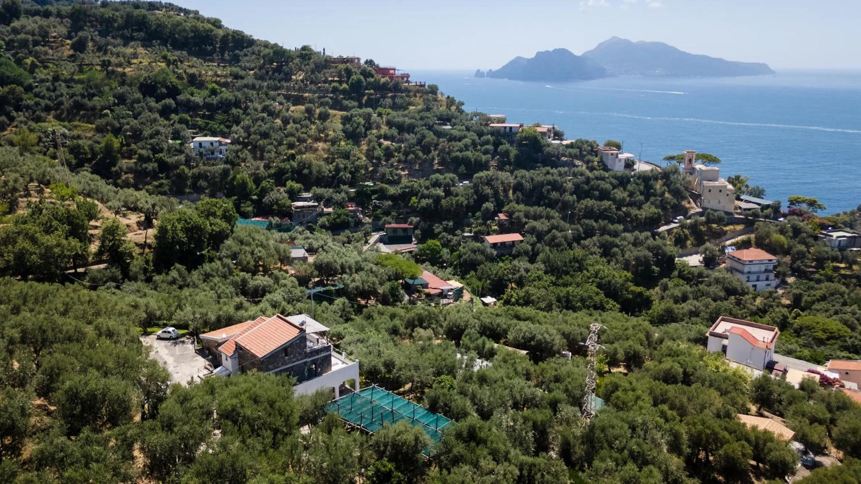 Property building in Casa Clementina Marciano